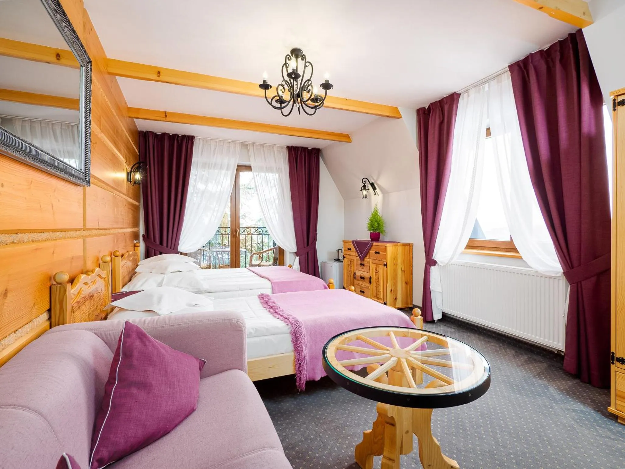 Bed in ECO Willa Grand Karpatia Ski&Wellness