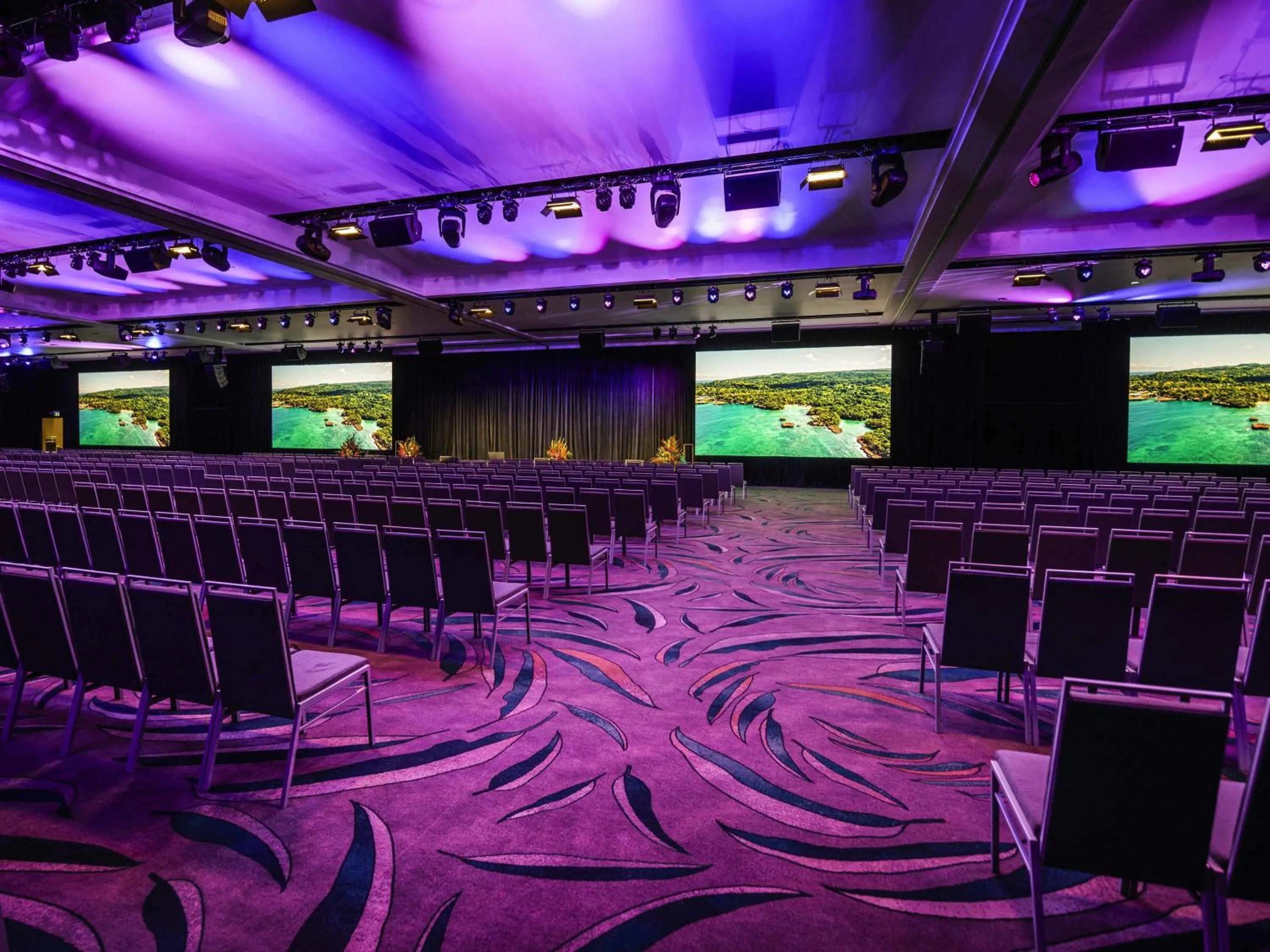 Meeting/conference room in Novotel Sunshine Coast Resort