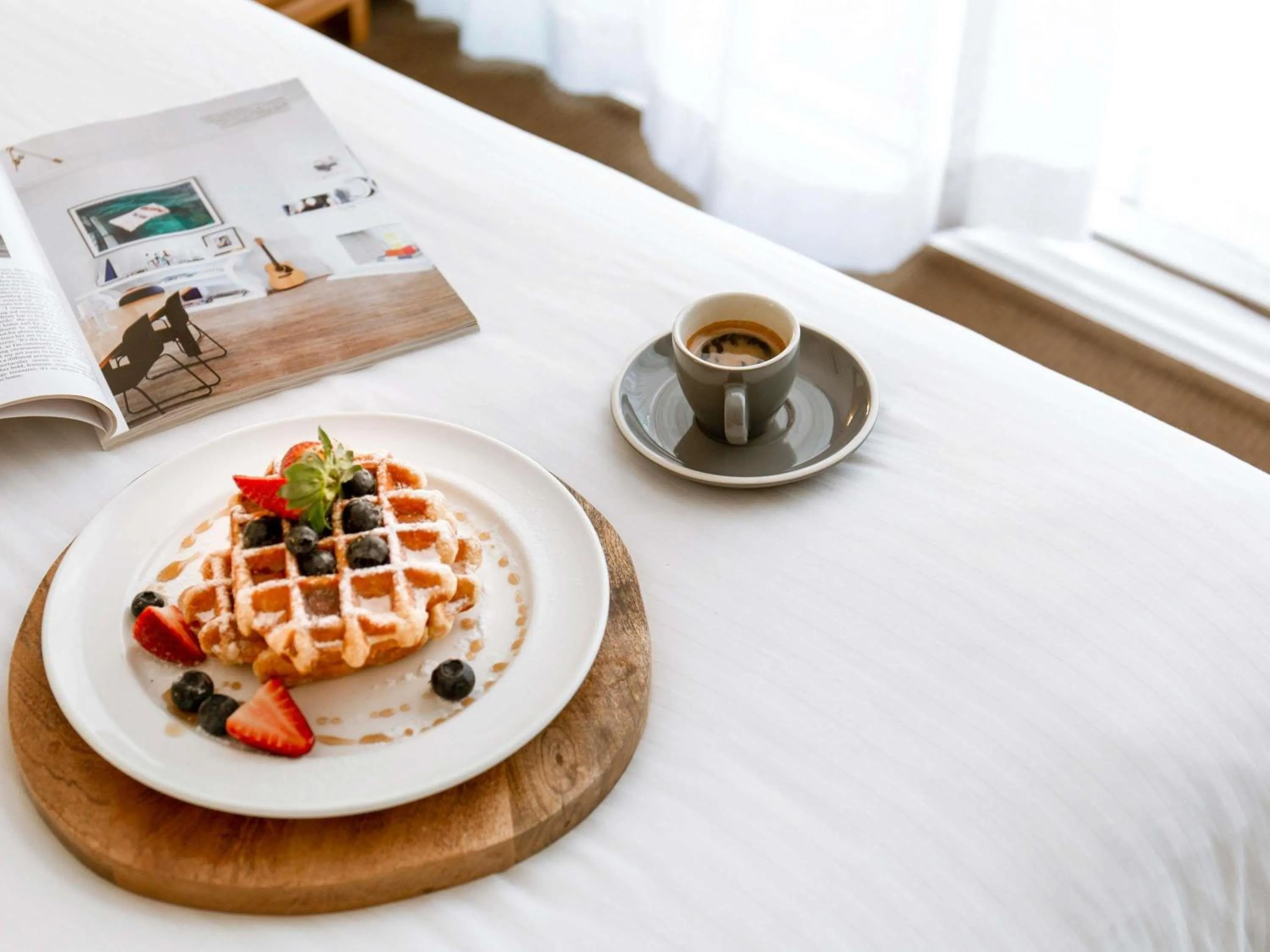 Restaurant/places to eat in Novotel Sunshine Coast Resort