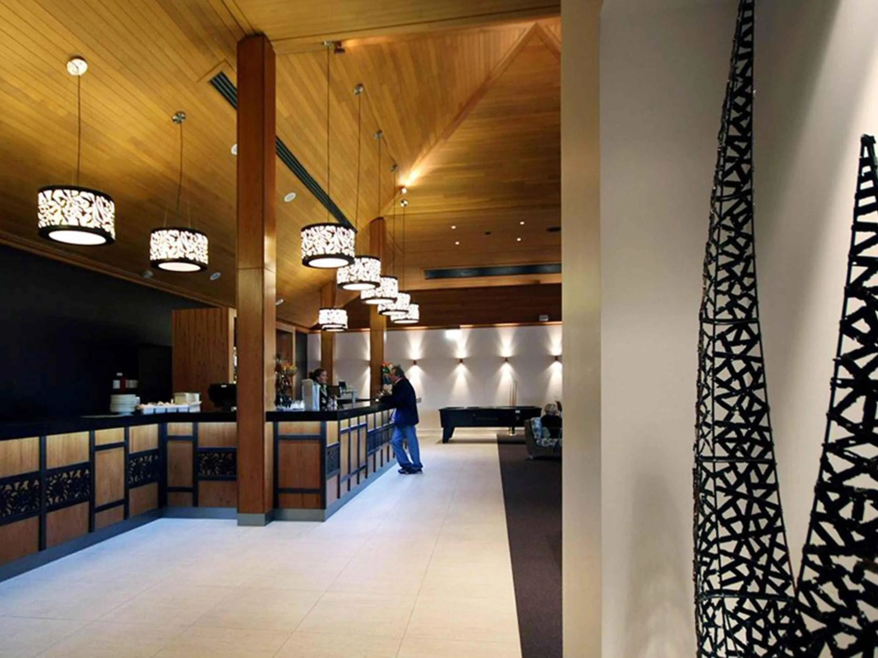 Lounge or bar in Novotel Sunshine Coast Resort