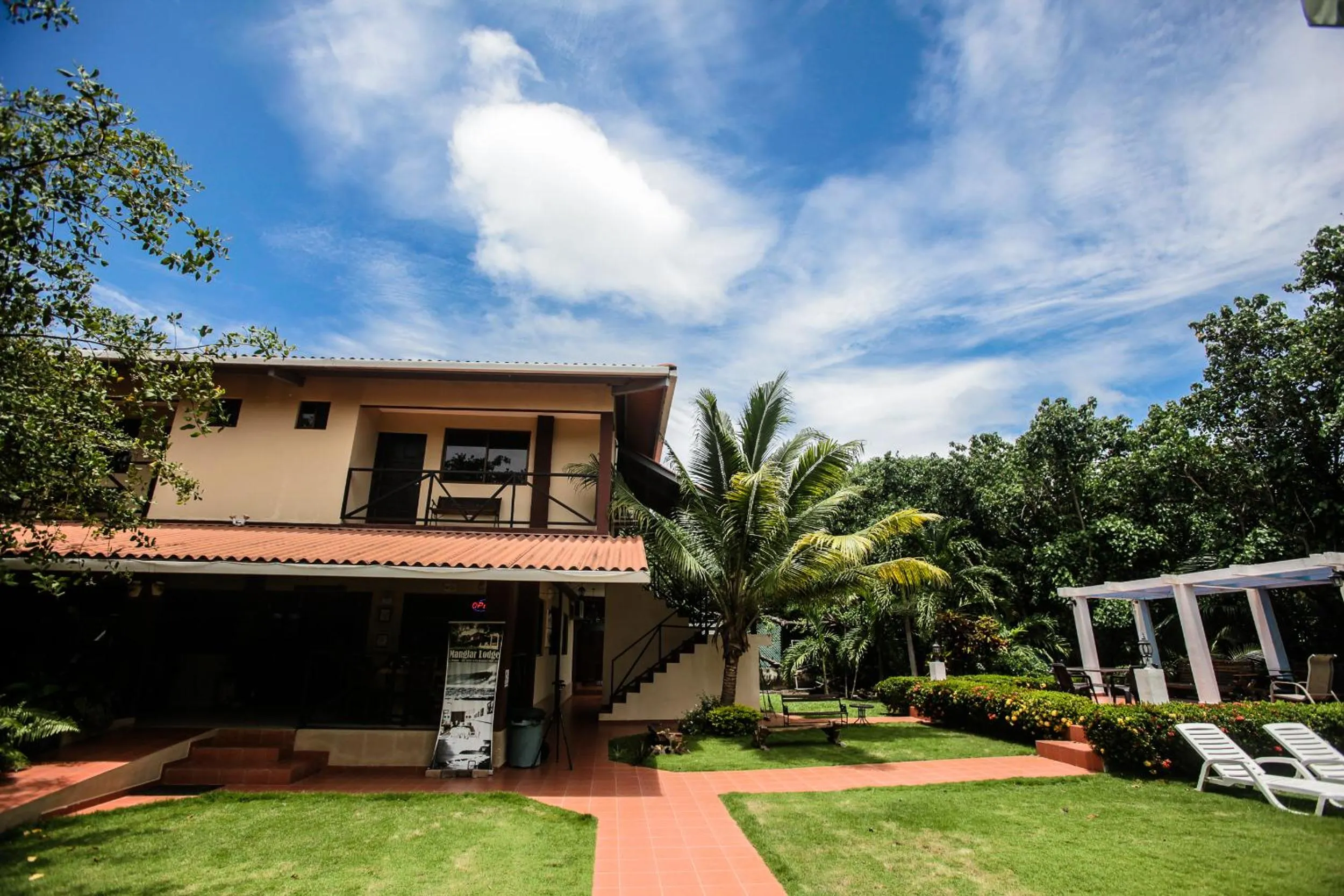 Property building in Manglar Lodge