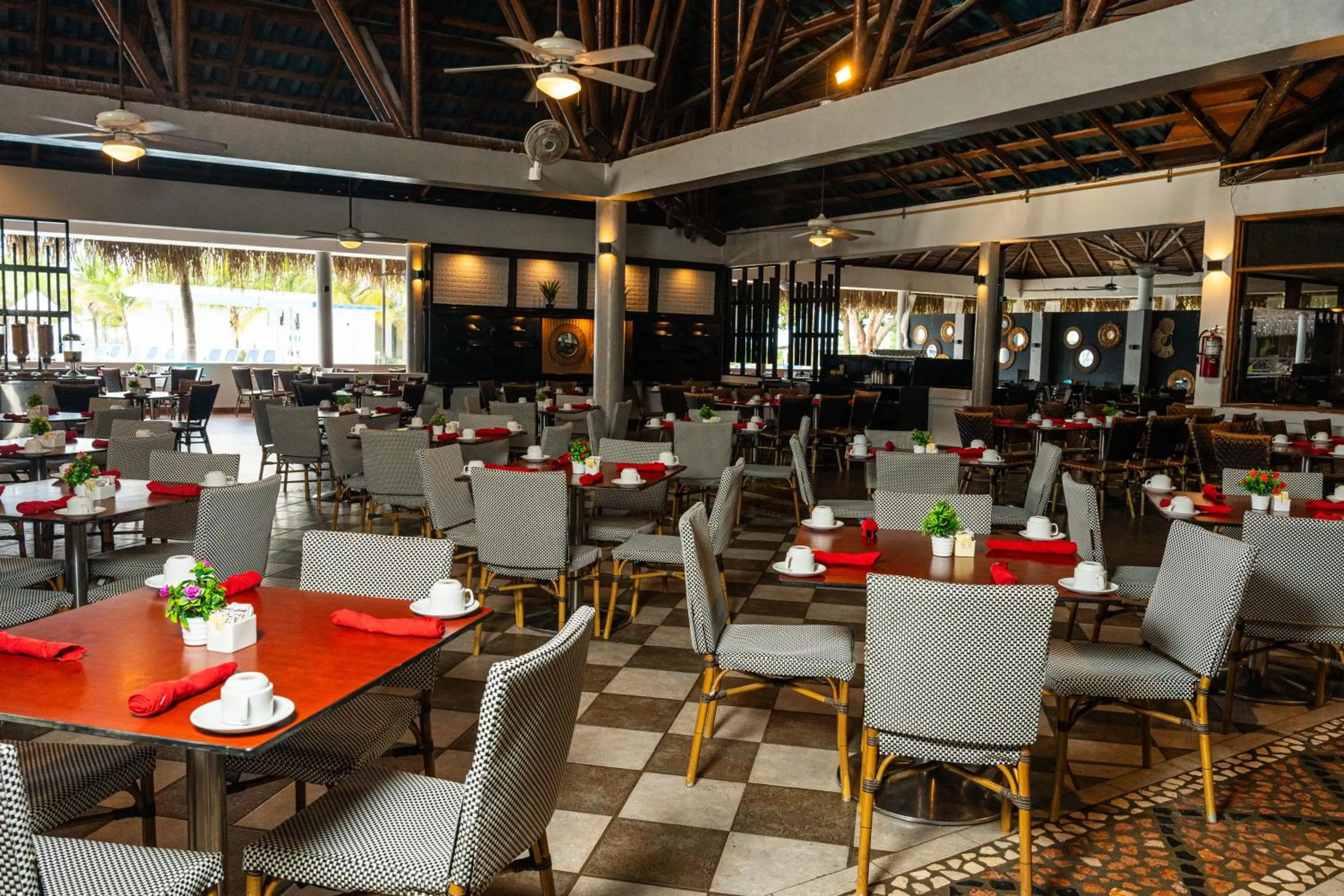 Restaurant/places to eat in Playa Blanca Beach Resort - All Inclusive