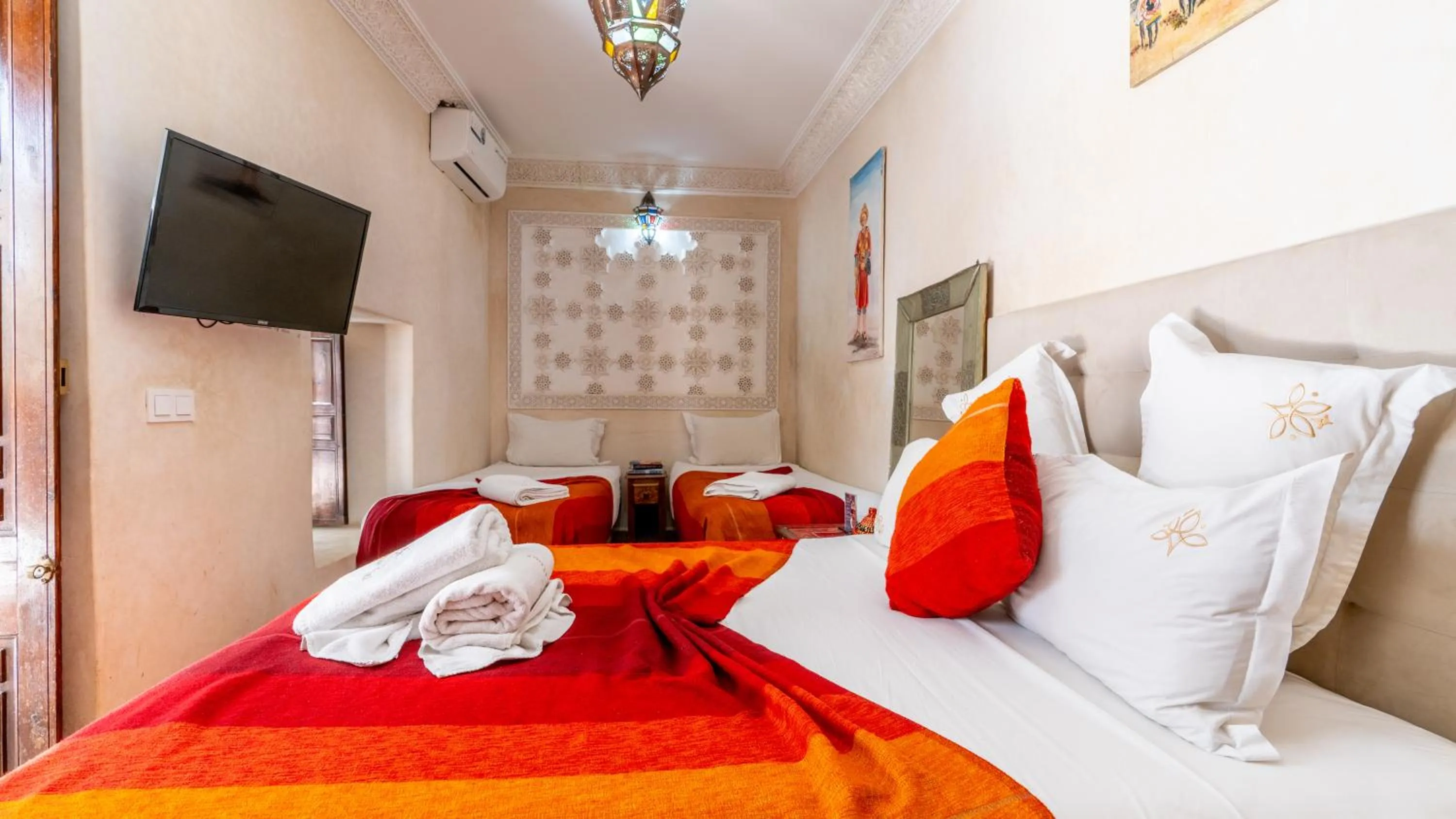 Bed in Riad Abaka hotel & boutique
