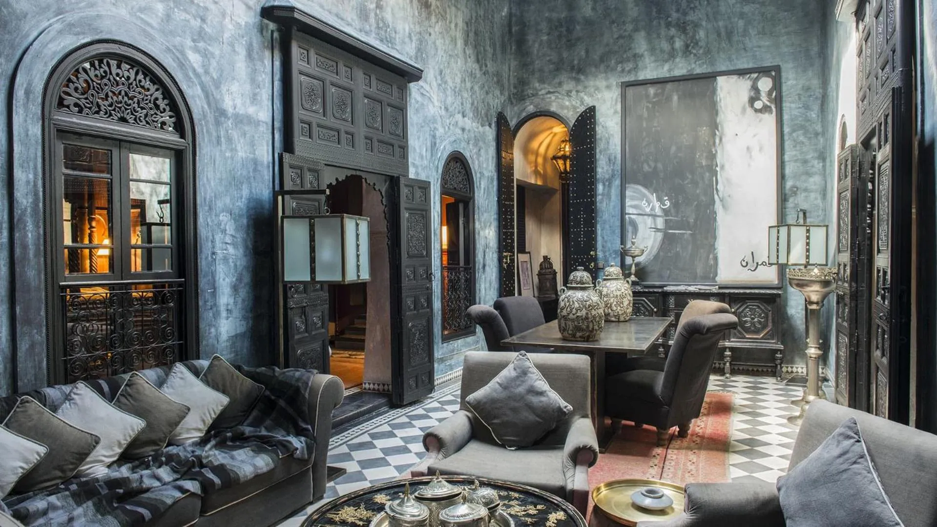 Communal lounge/ TV room in Dar Darma