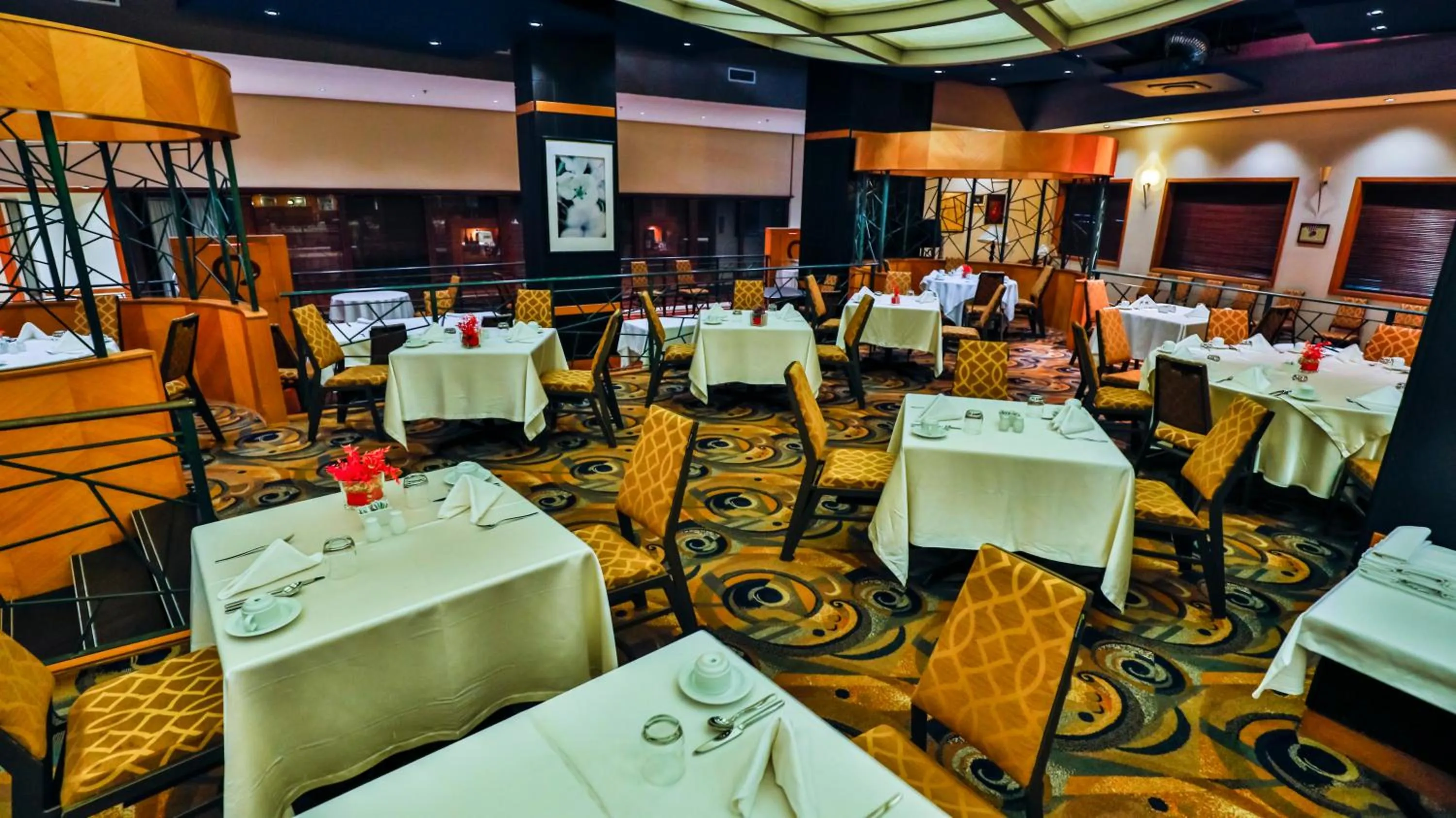 Restaurant/places to eat in Mak Albania Hotel