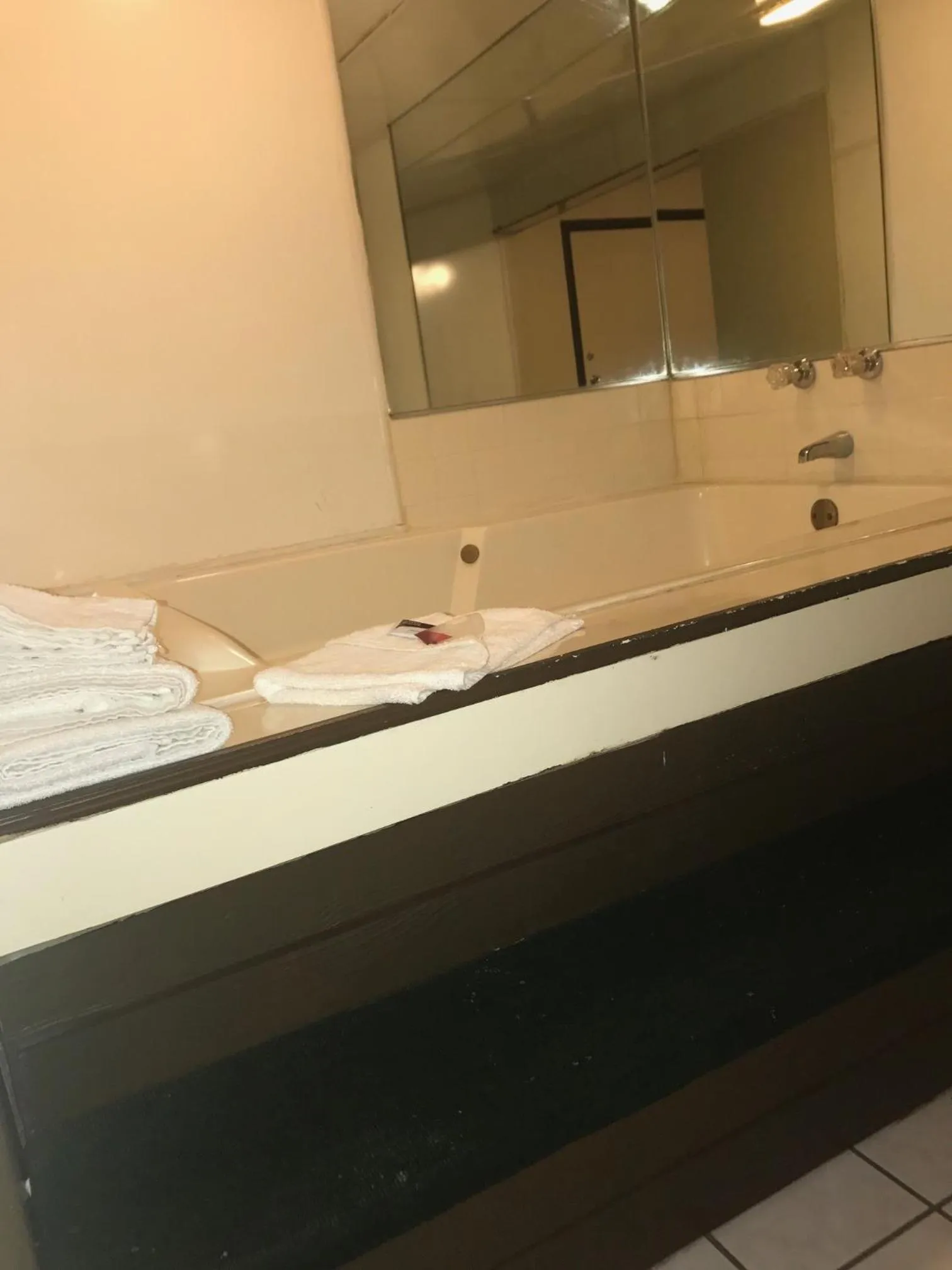 Property building in Red Carpet Inn