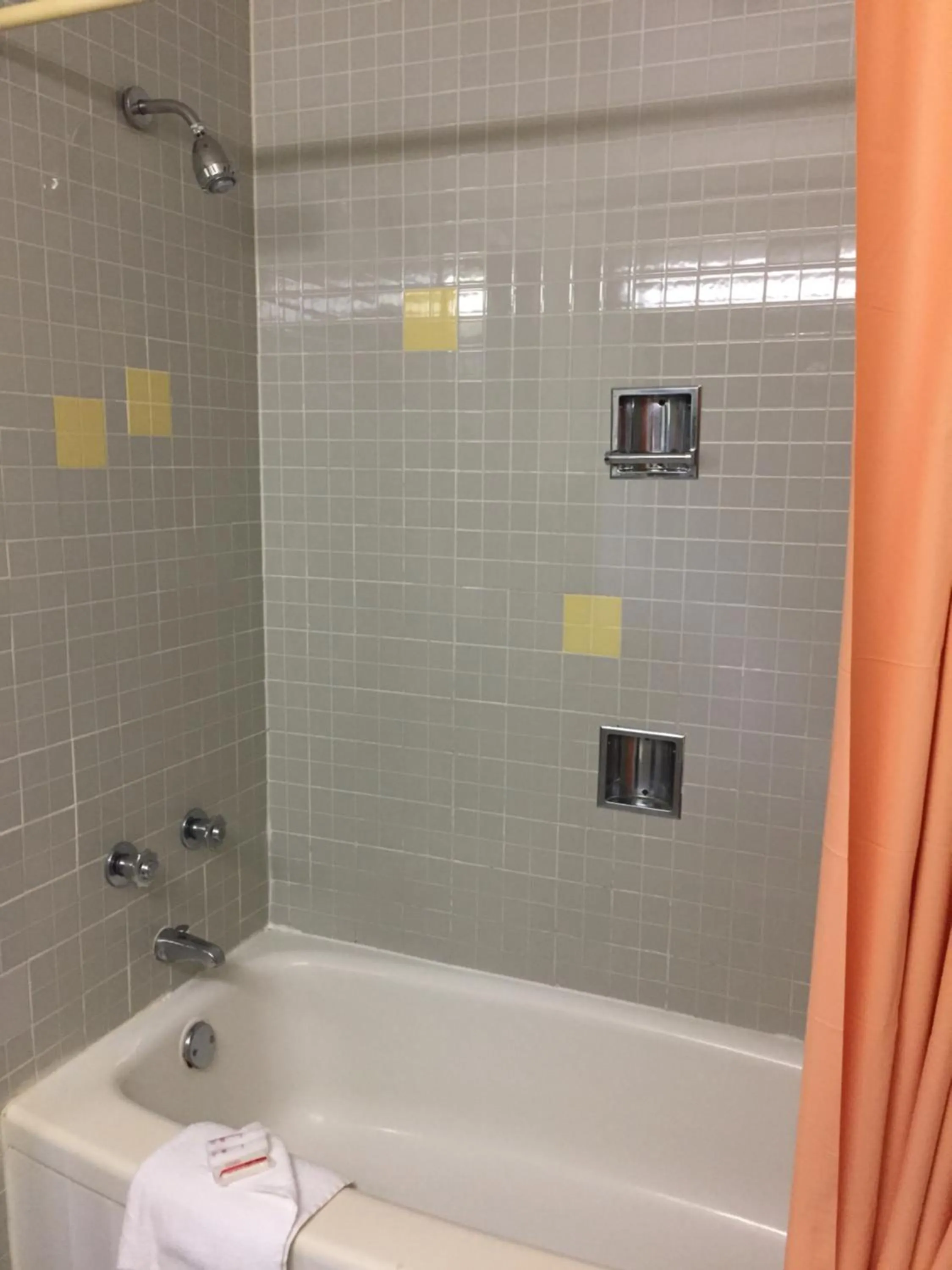 Bathroom in Red Carpet Inn