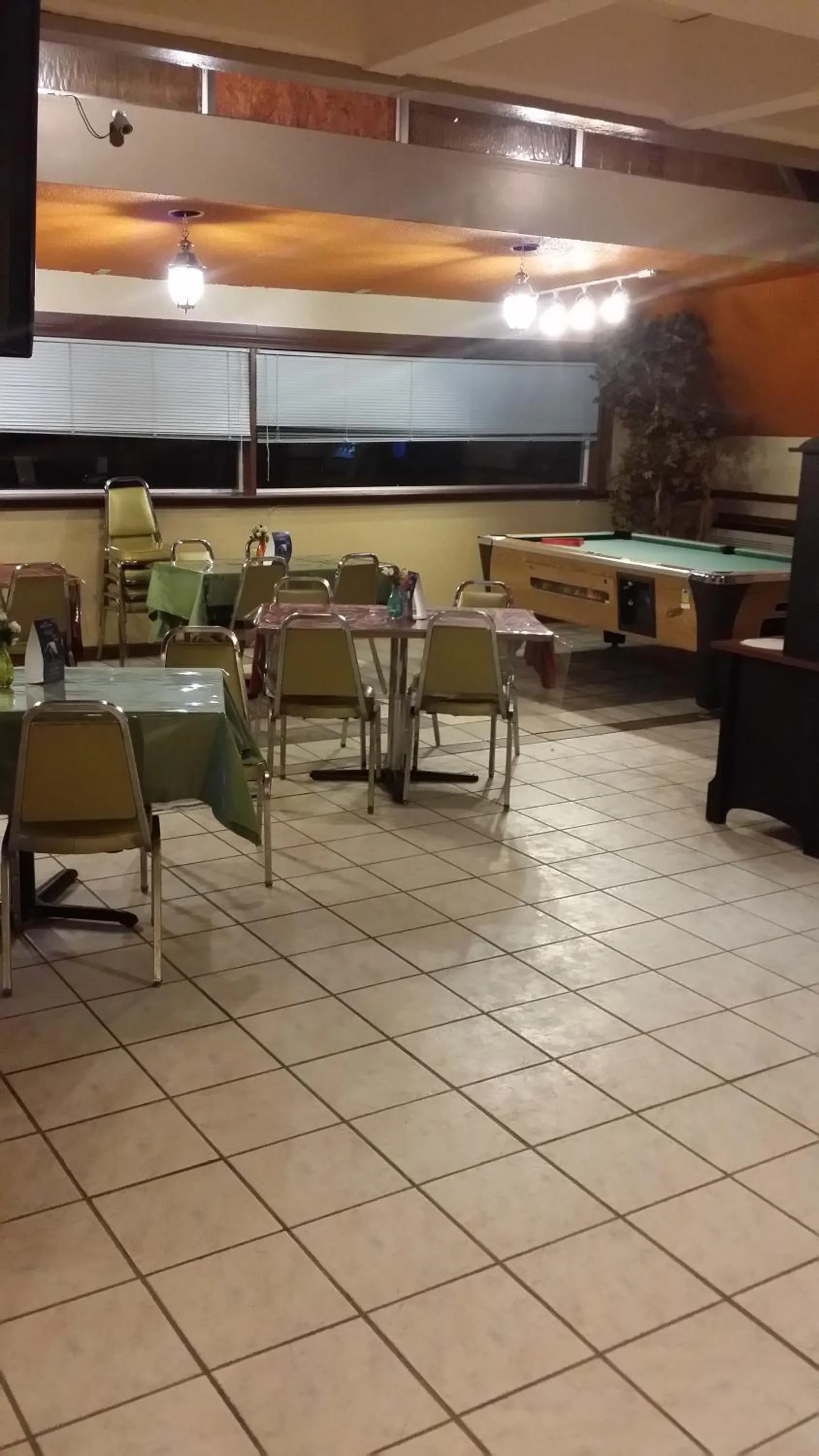 Game Room in Red Carpet Inn