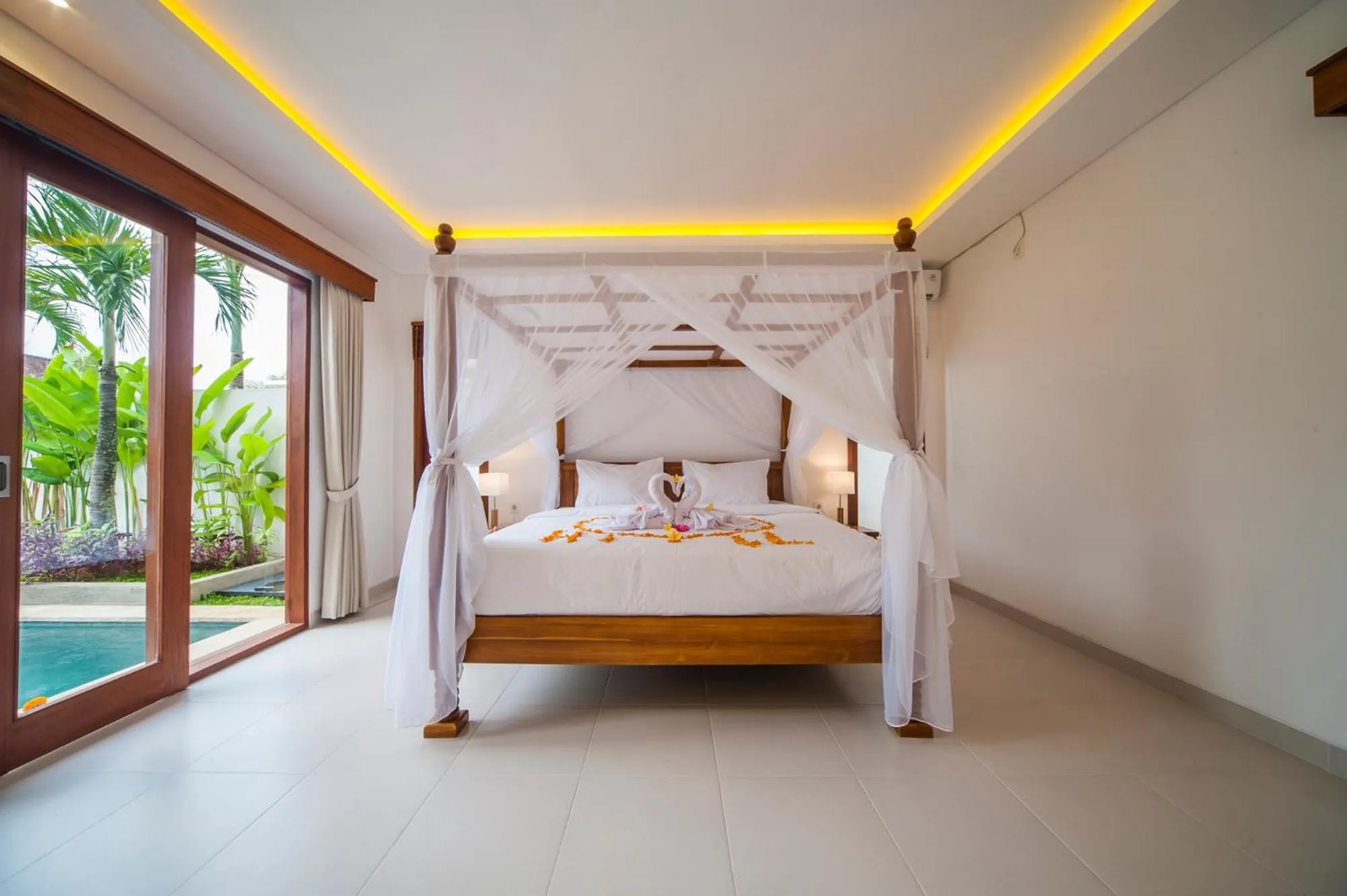 Bed in Villa Ubud Hill