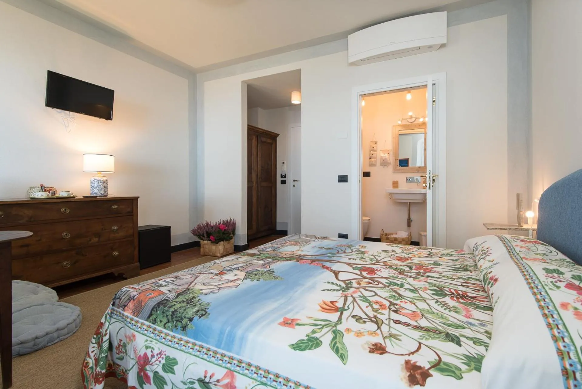 Bed in Olivenere agriturismo