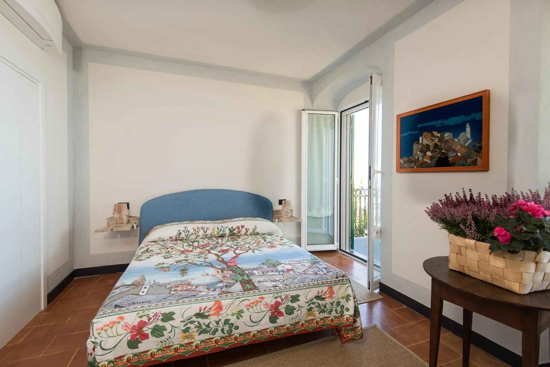 Photo of the whole room, Bed in Olivenere agriturismo