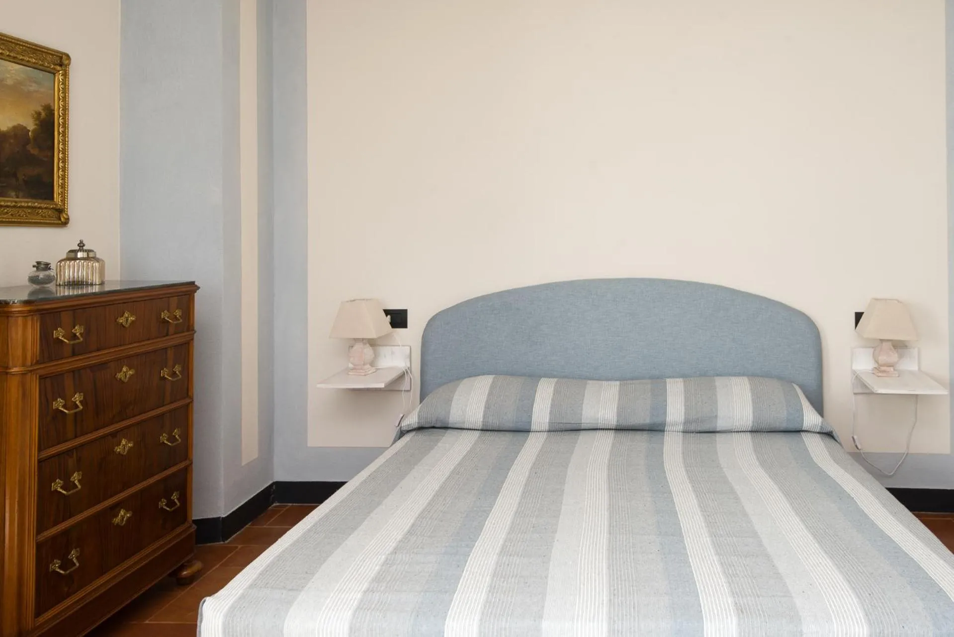Photo of the whole room, Bed in Olivenere agriturismo