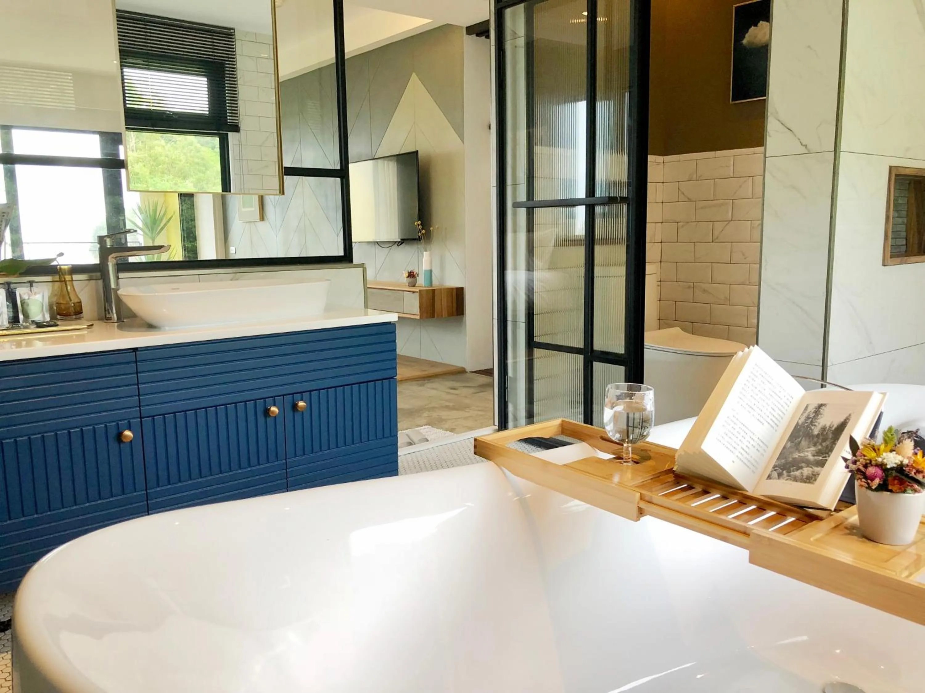 Shower, Bed in Hotel Everyday Life