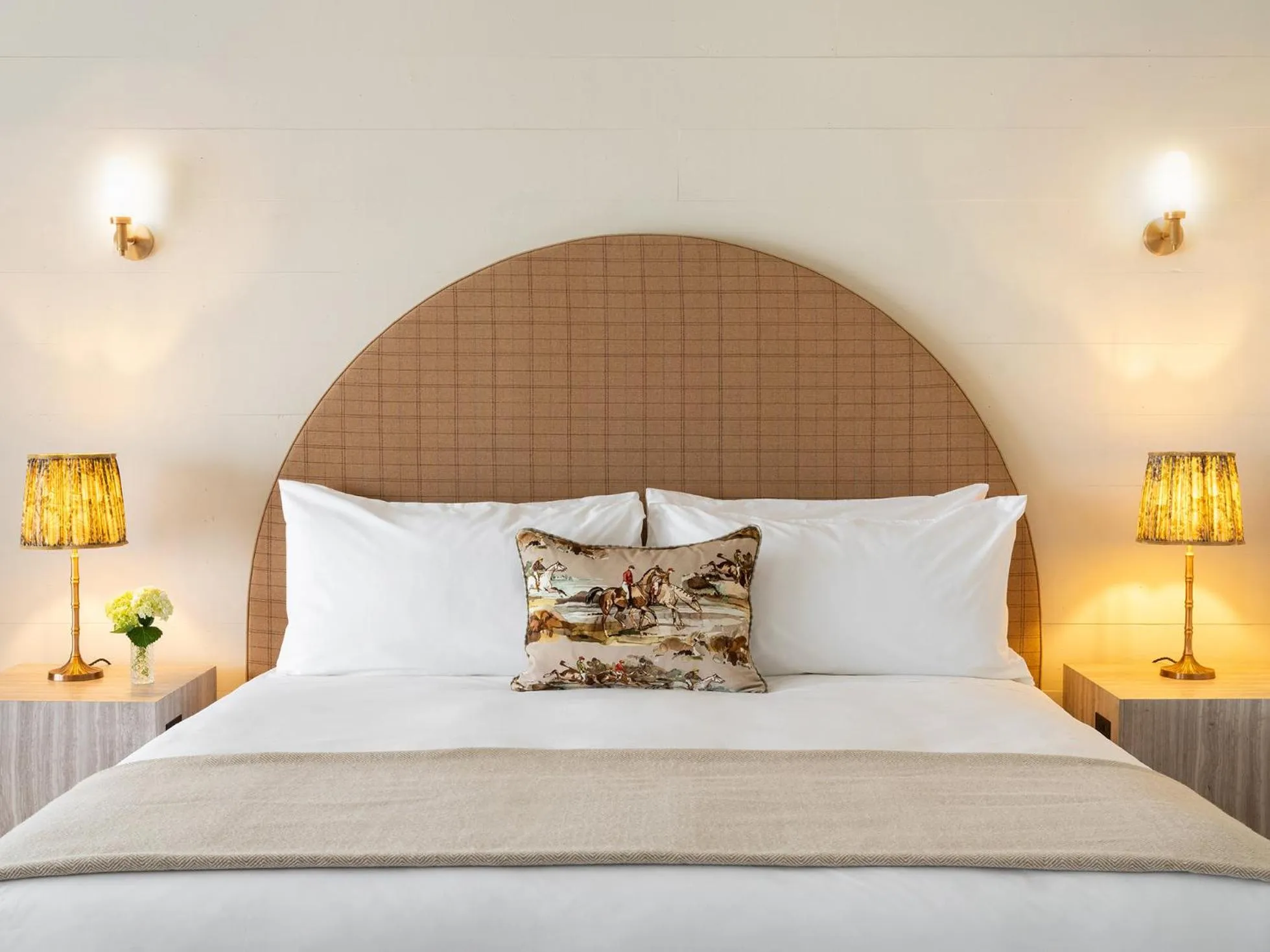 Bed in Palihotel Melrose