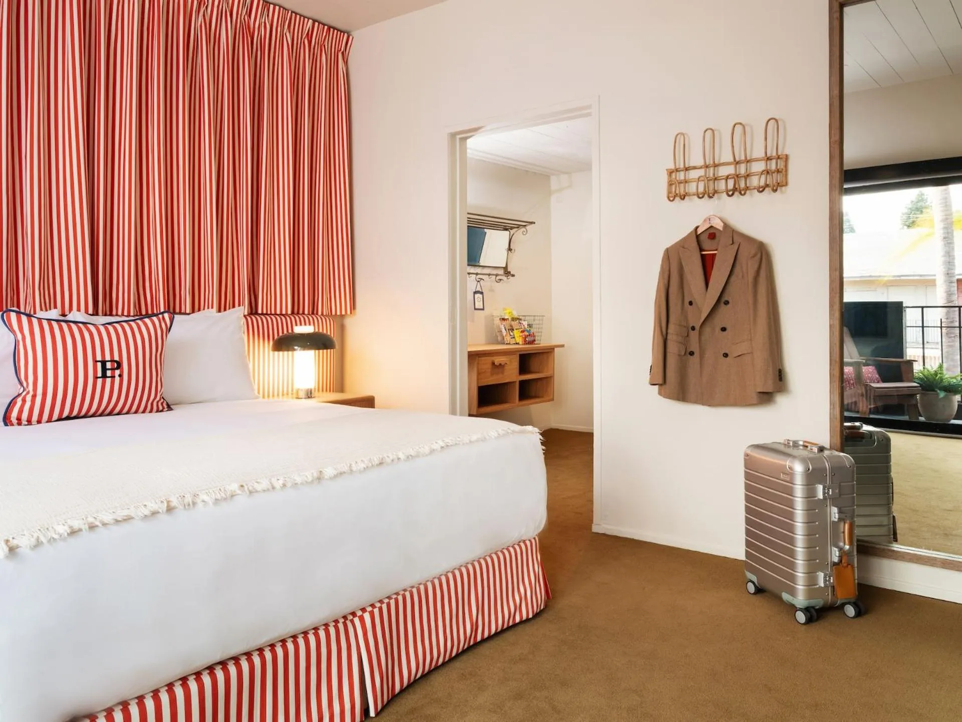 Bed in Palihotel Melrose