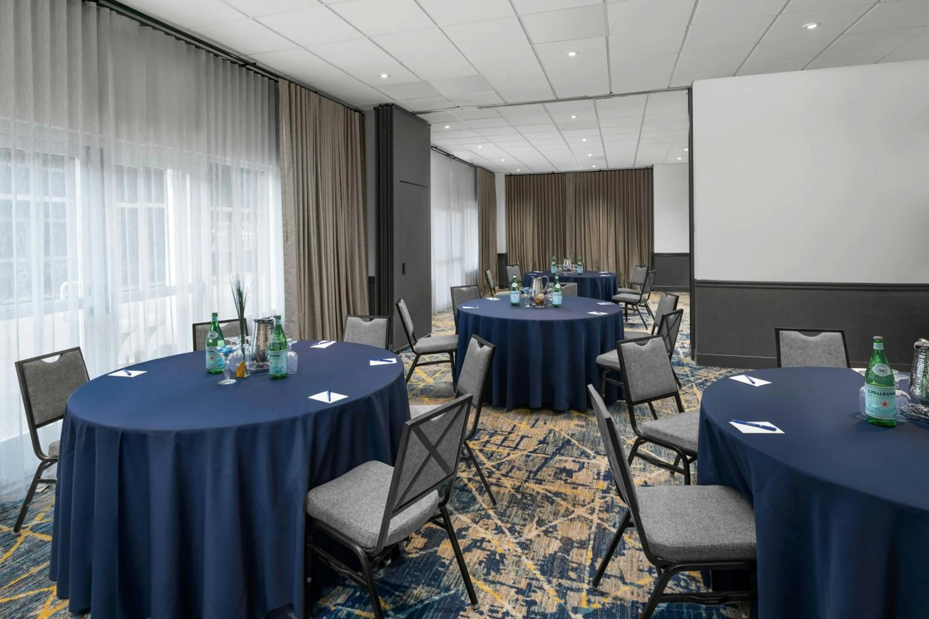 Meeting/conference room in Delta Hotels by Marriott Santa Clara Silicon Valley