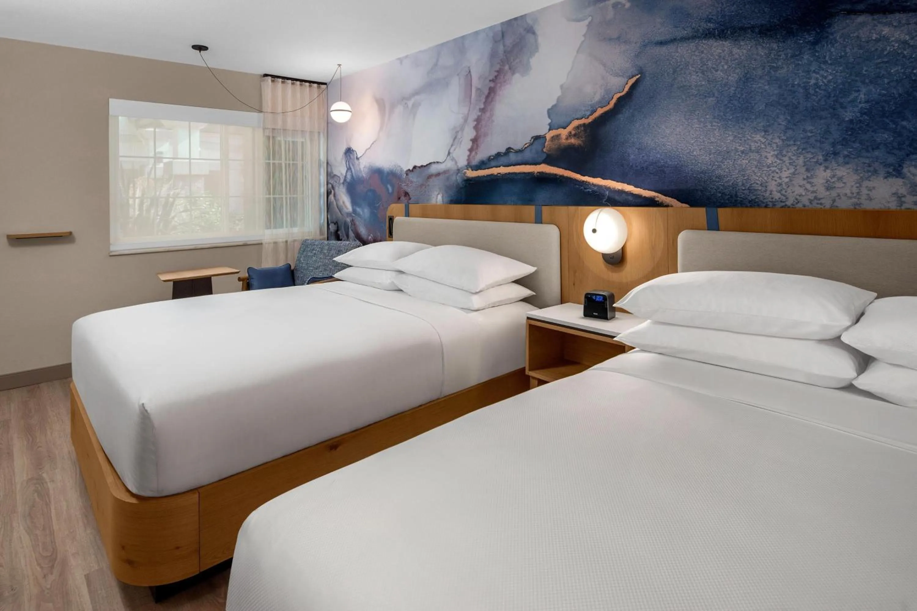 Photo of the whole room, Bed in Delta Hotels by Marriott Santa Clara Silicon Valley