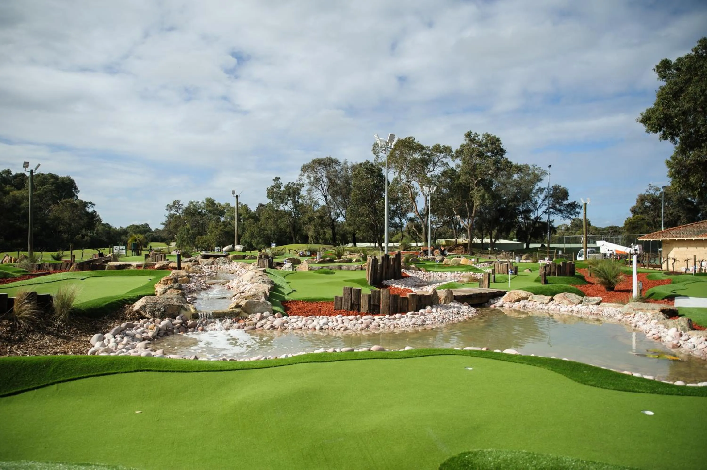 Minigolf in Novotel Vines Resort Swan Valley