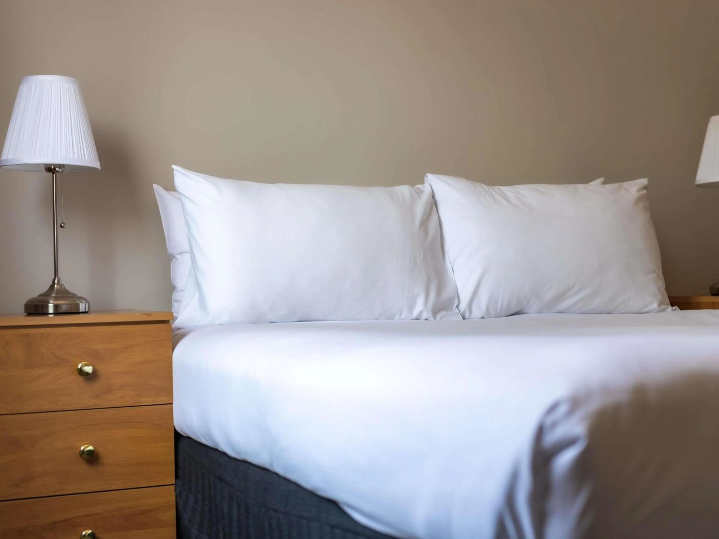 Three-Bedroom Apartment in Novotel Vines Resort Swan Valley