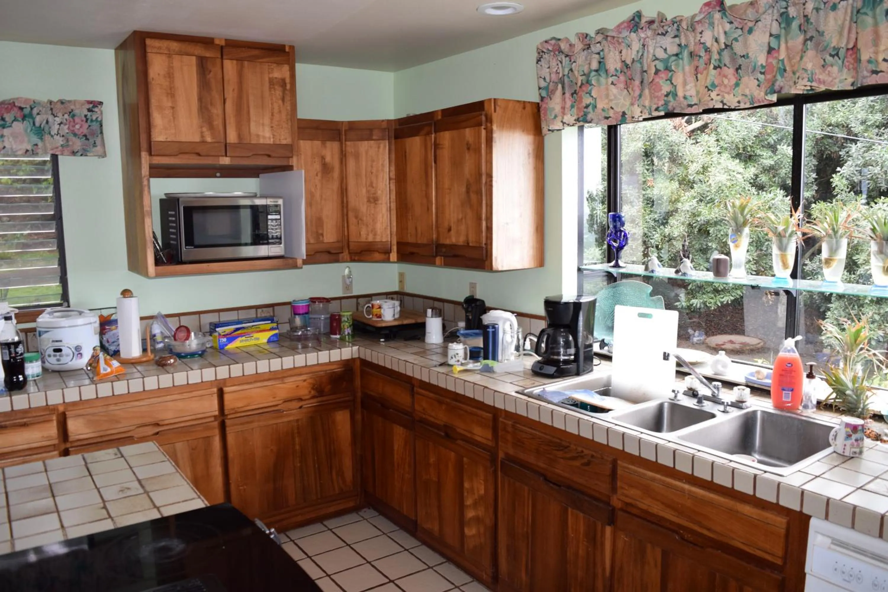 Kitchen or kitchenette in A Beautiful Edge of the World Bed & Breakfast