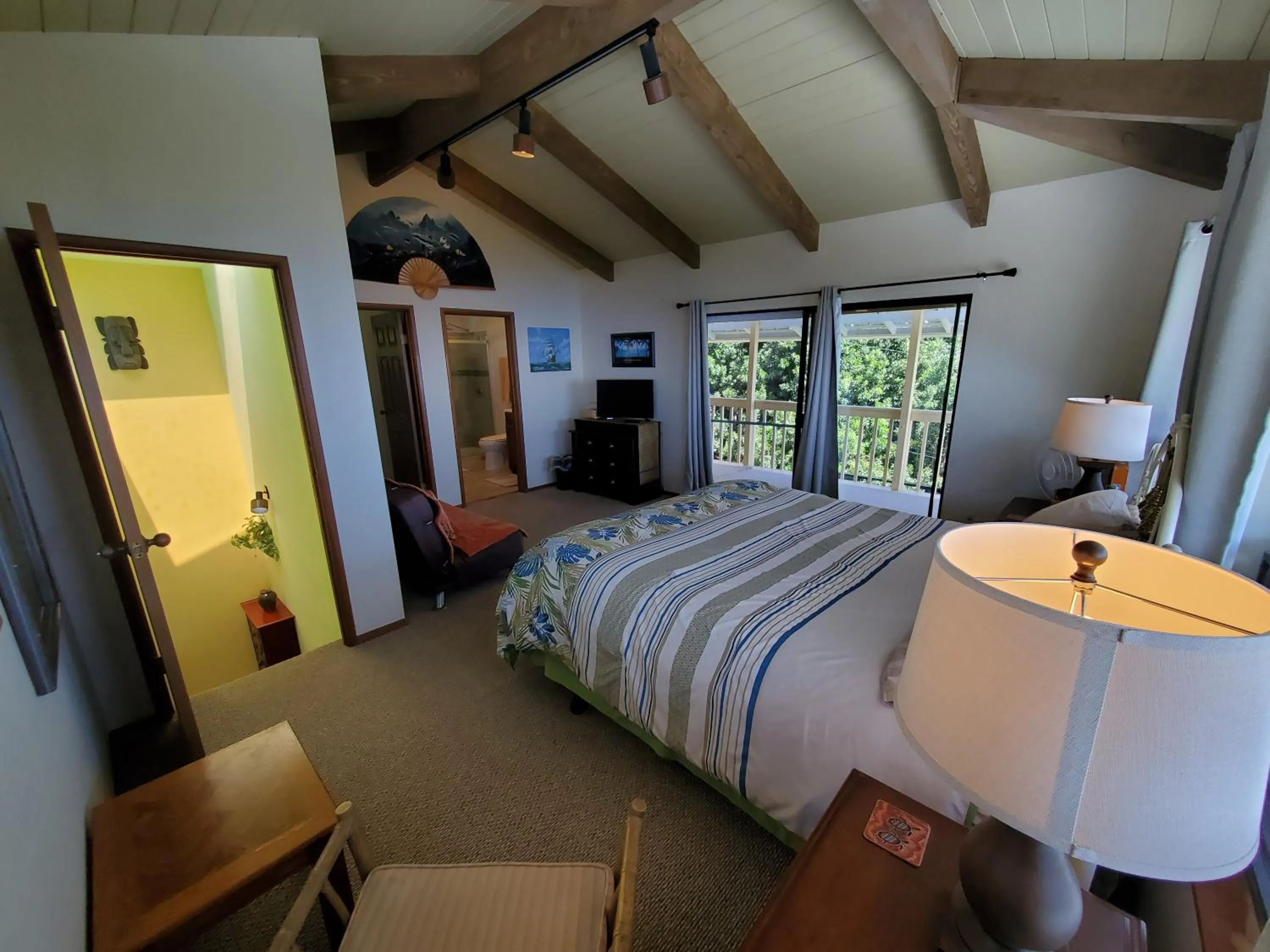 Bed in A Beautiful Edge of the World Bed & Breakfast