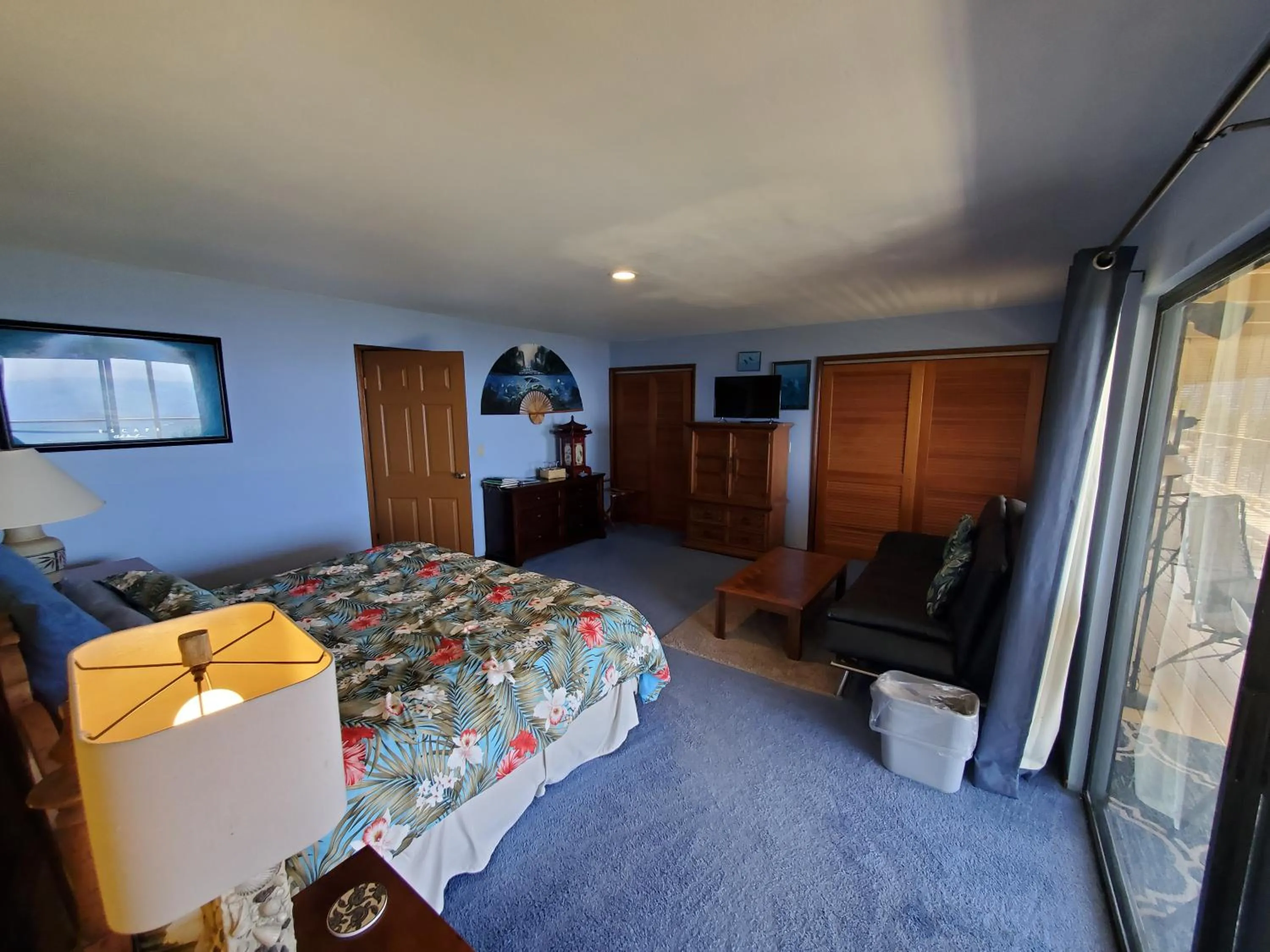 Bed in A Beautiful Edge of the World Bed & Breakfast