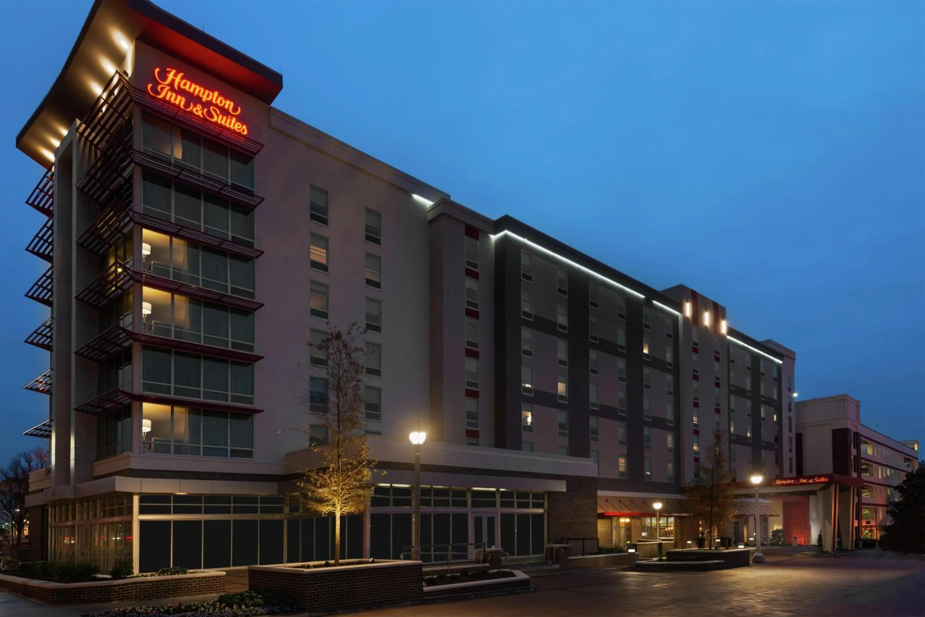 Hampton Inn & Suites Atlanta Buckhead Place