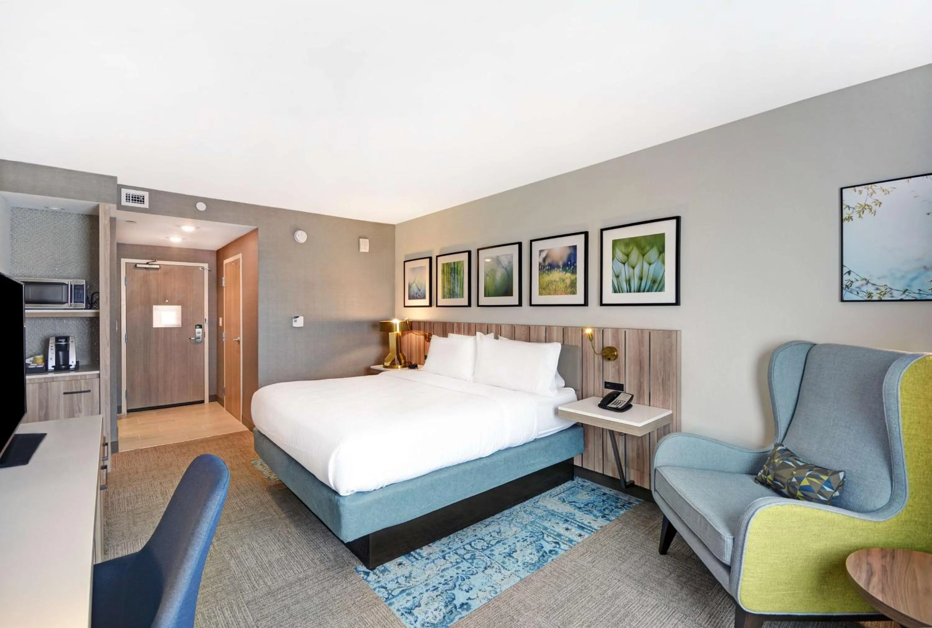 Bedroom, Bed in Hilton Garden Inn Houston Hobby Airport