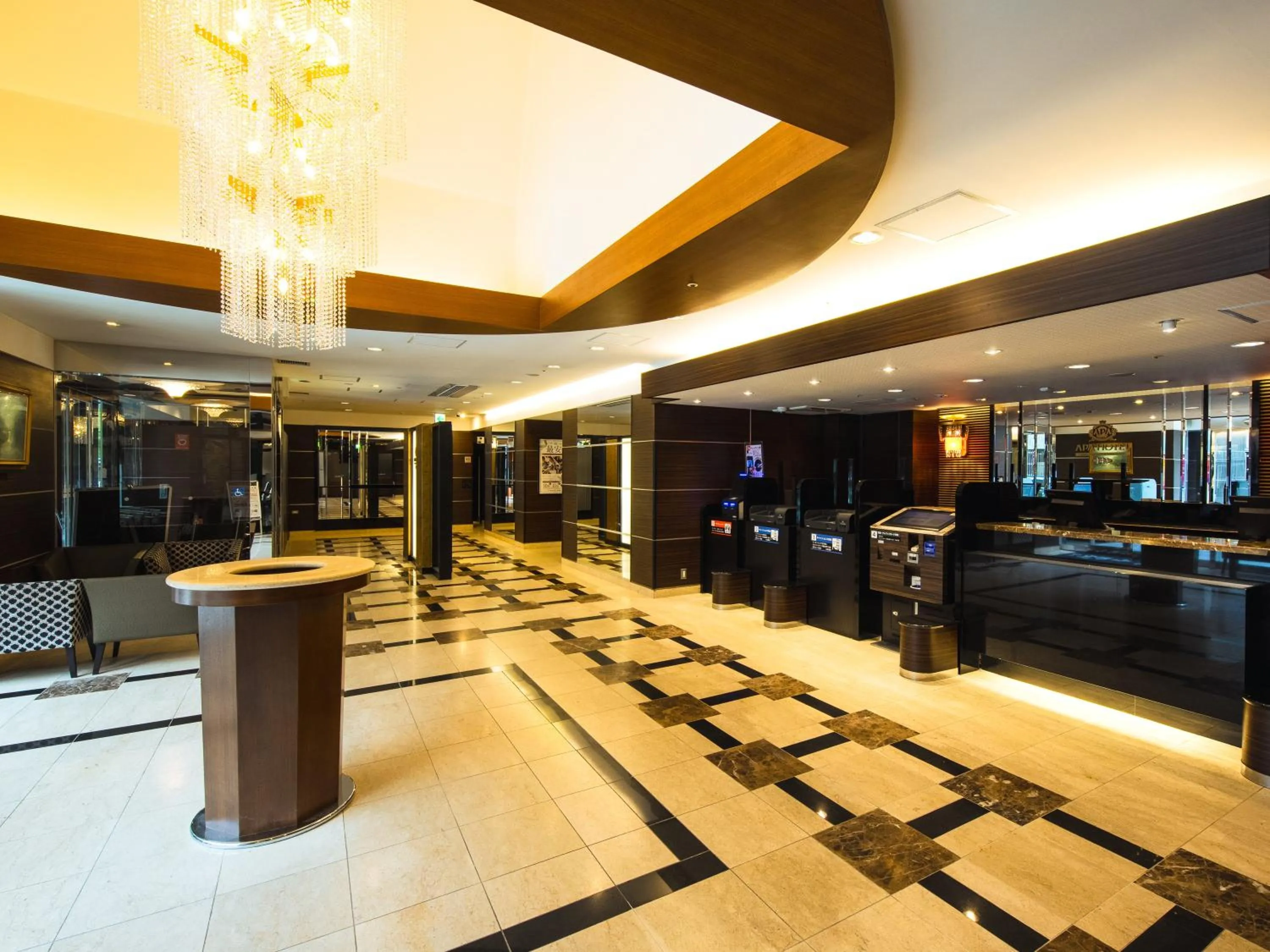 Lobby or reception in APA Hotel Osaka Tanimachi 4chome Ekimae