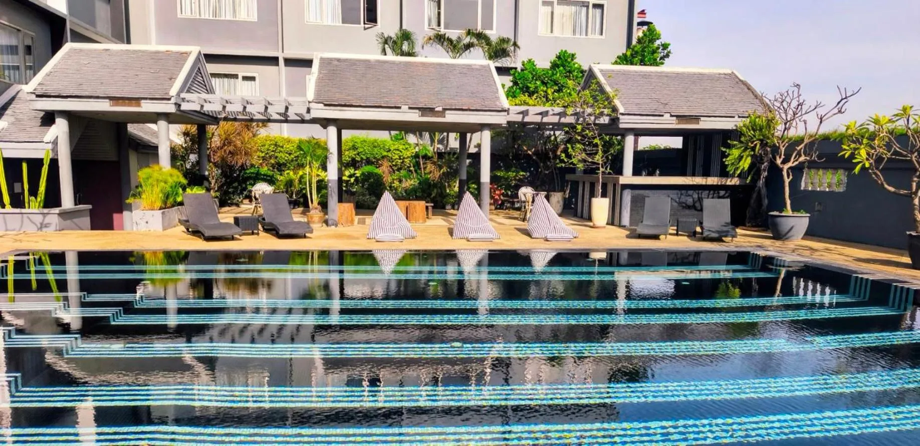 Swimming pool in Witz Bangkok Ramkhamhaeng