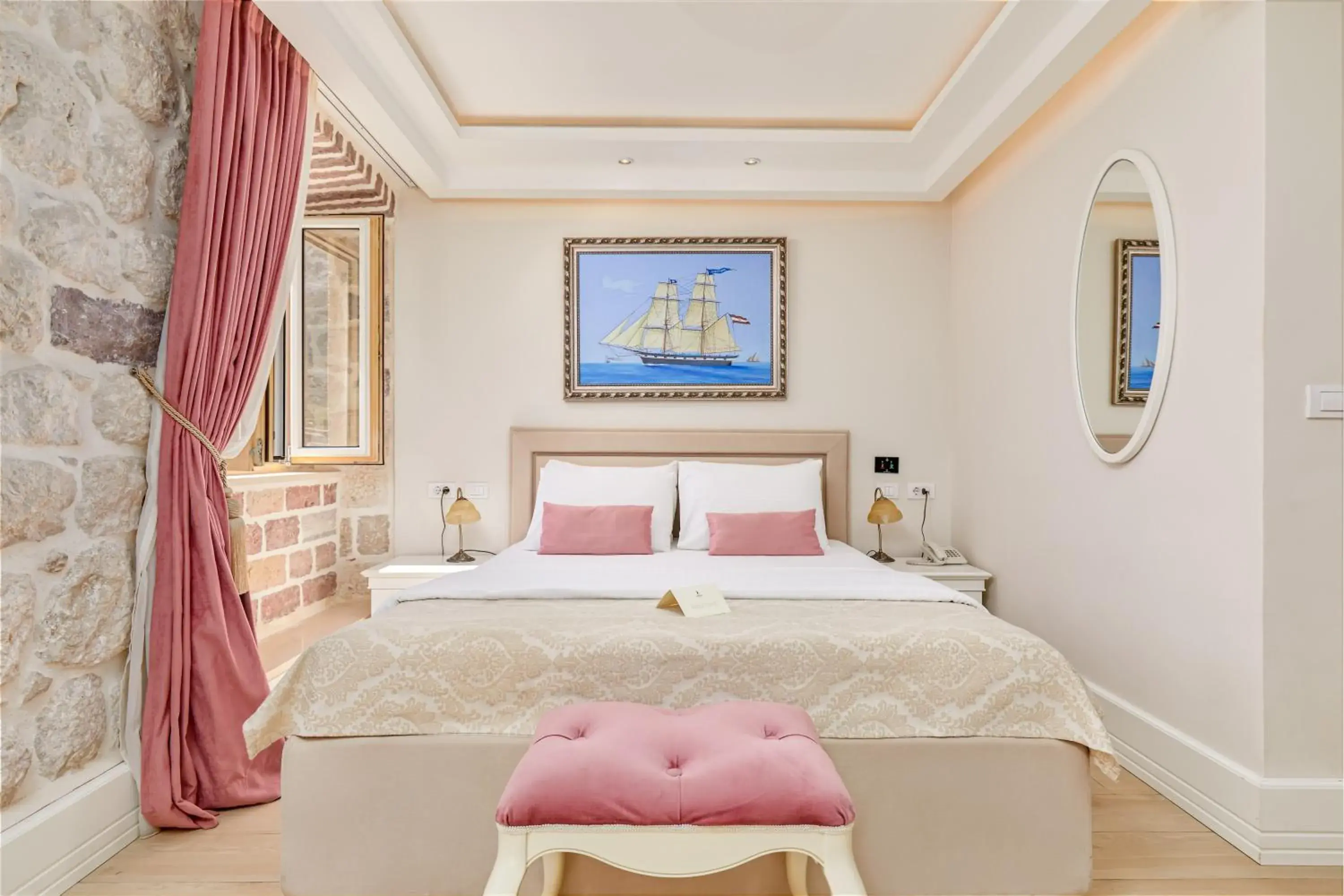 Deluxe Double Room with Balcony and Sea View in Hotel Libertas Deluxe Double Room with Balcony and Sea View in Hotel Libertas