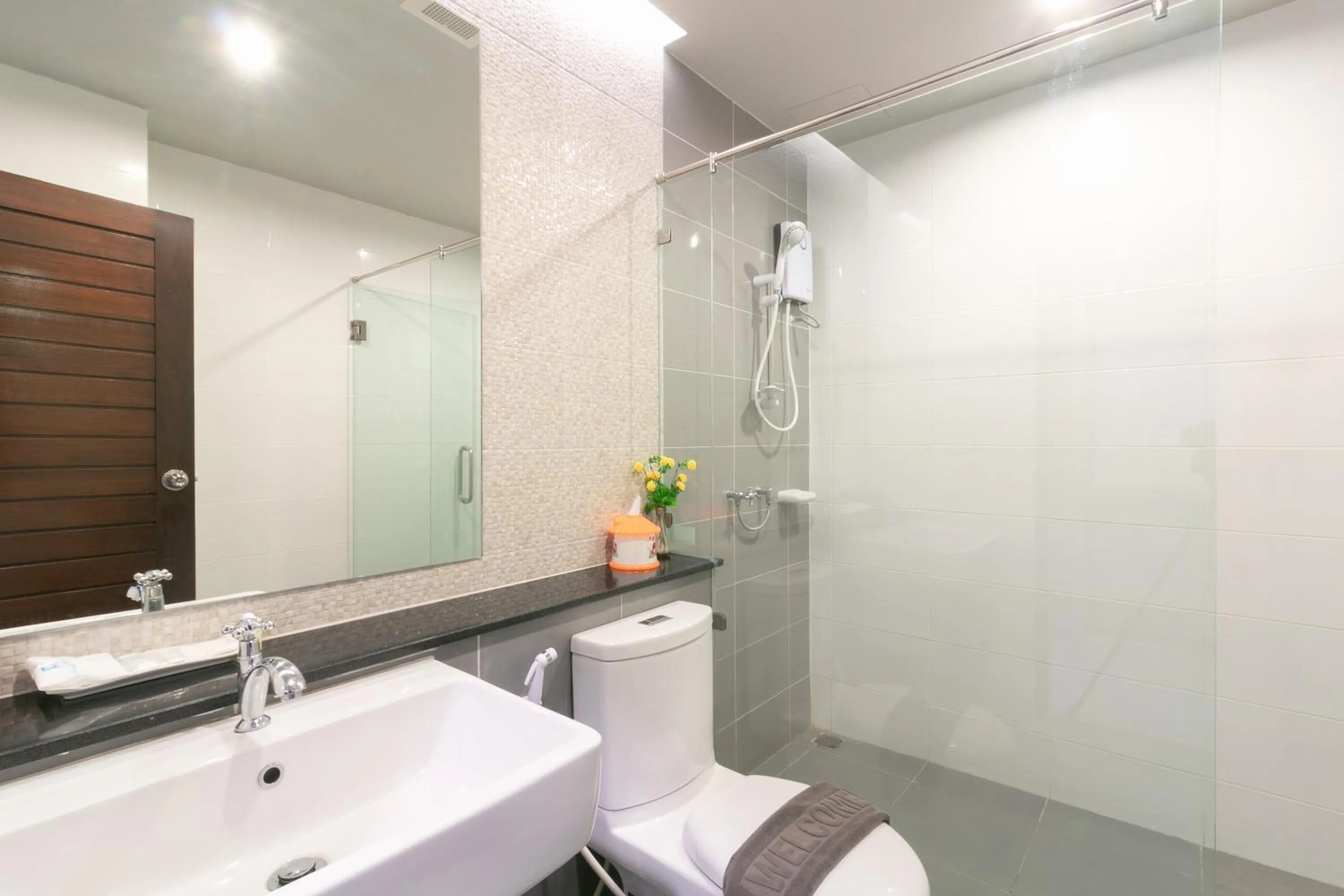 Shower in Carpio Hotel Phuket