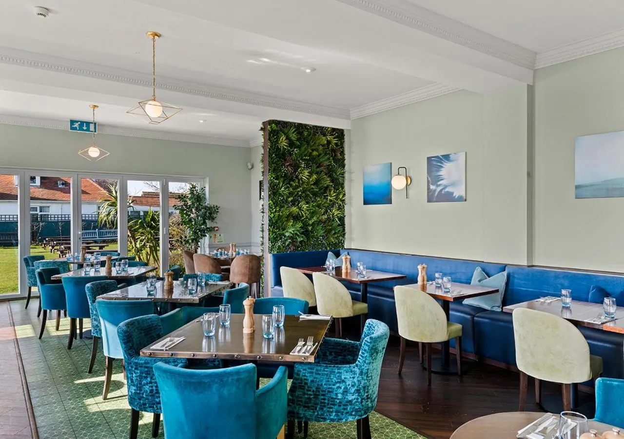 Restaurant/places to eat in Kingscliff Hotel Holland on Sea