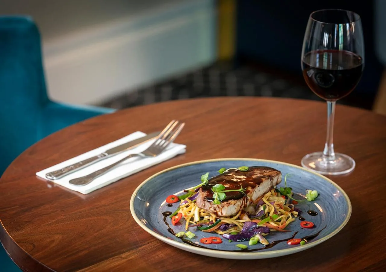 Restaurant/places to eat in Kingscliff Hotel Holland on Sea