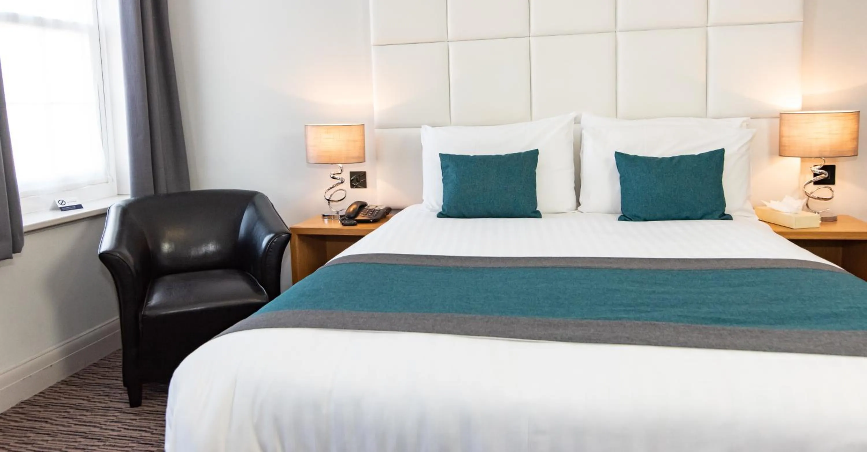 Bed in Kingscliff Hotel Holland on Sea