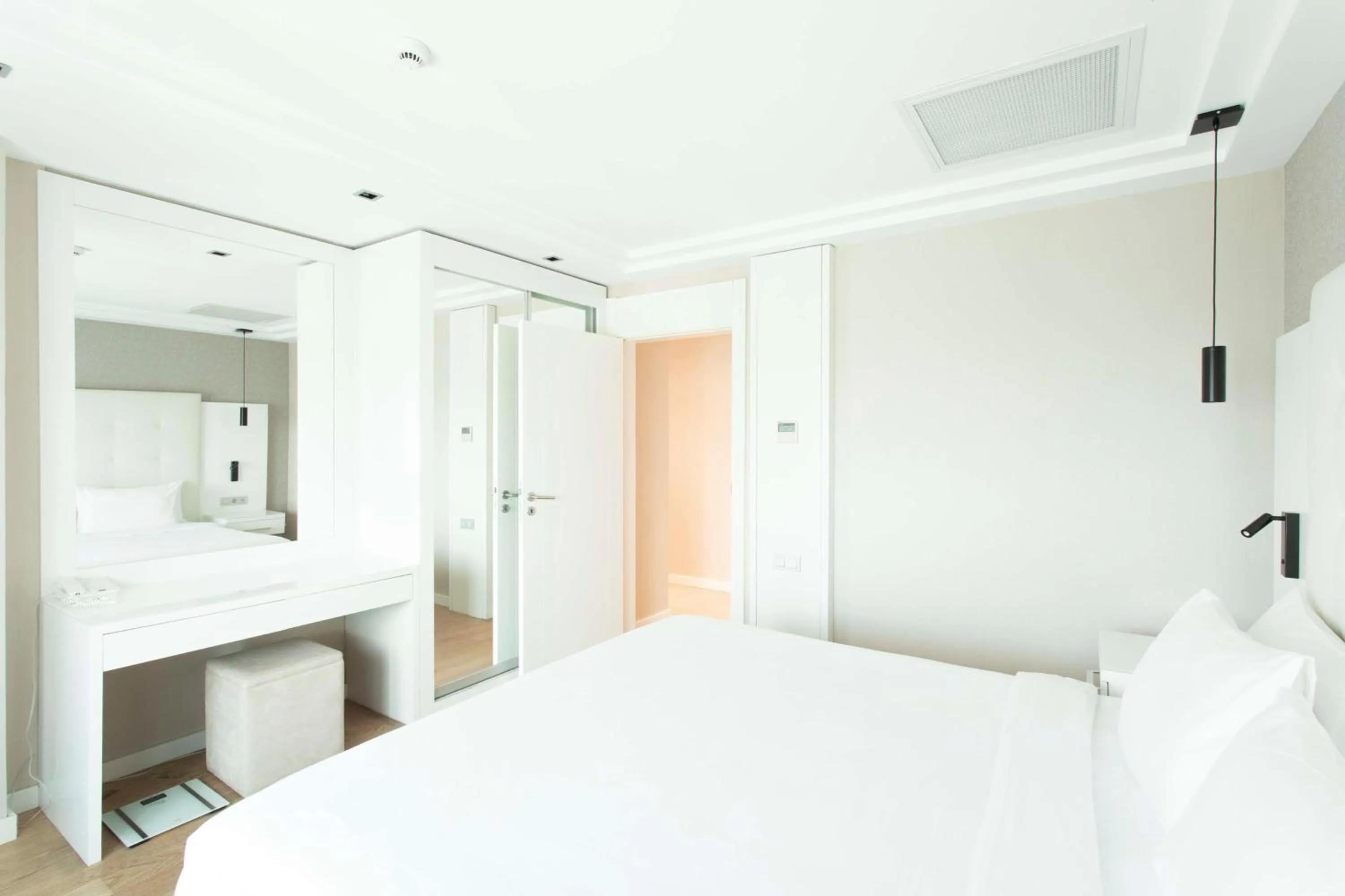 Bed in Radisson Residences Avrupa TEM Istanbul