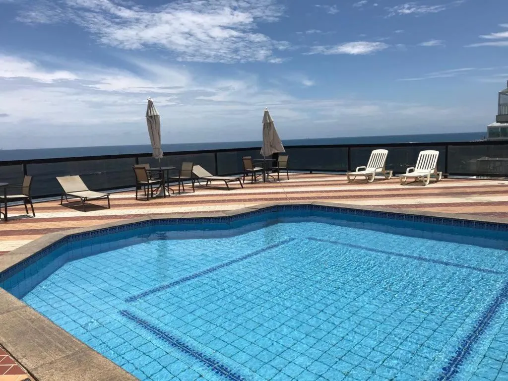 Flat no Pituba Sol 302 E 311