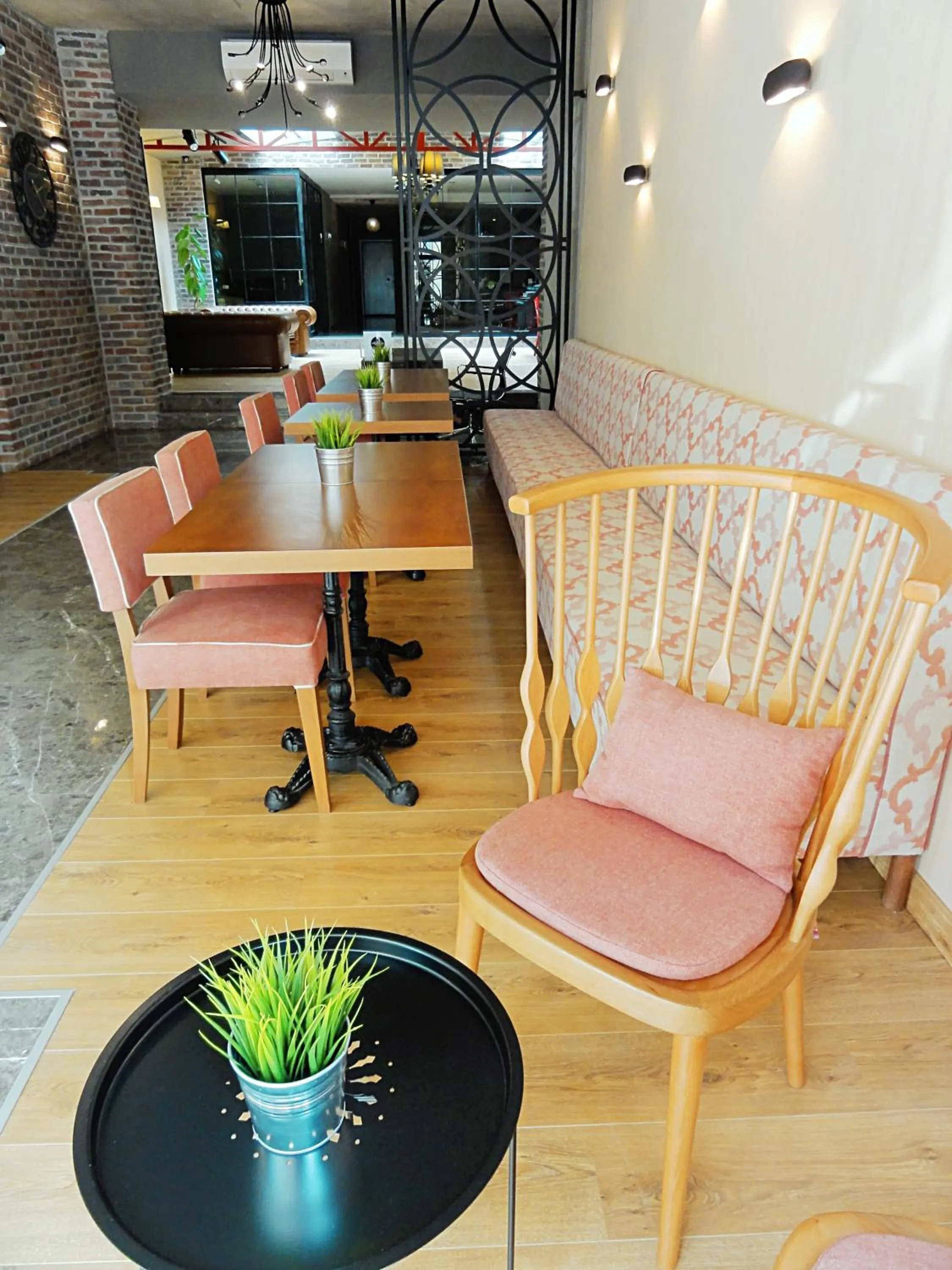 Lounge or bar in Akin Suites