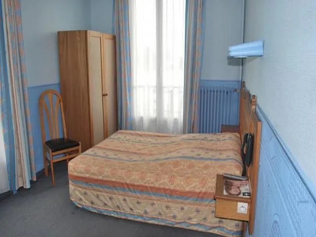 Photo of the whole room in Logis Hôtel & Restaurant - Le Normandie