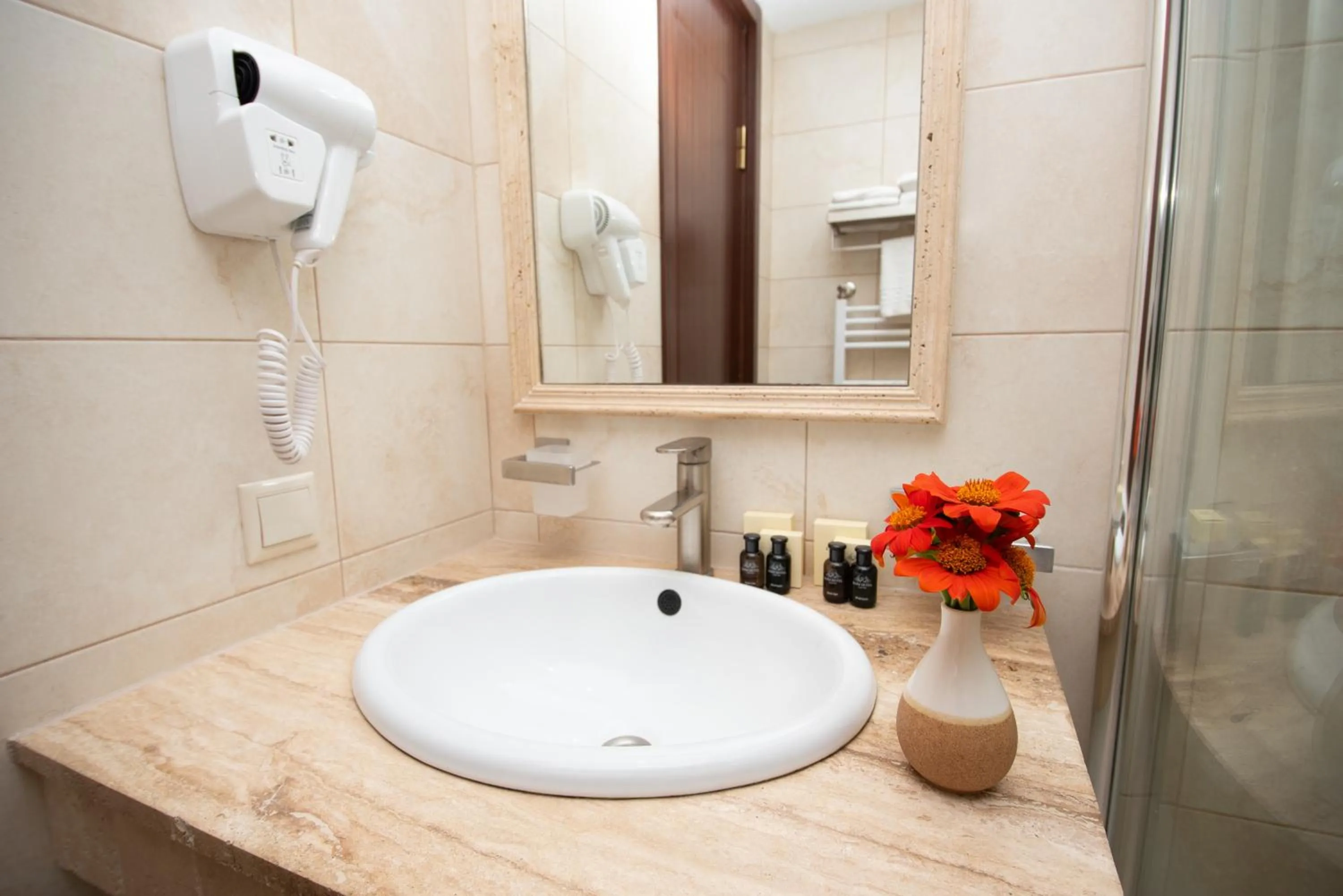 Bathroom in KMM Hotel