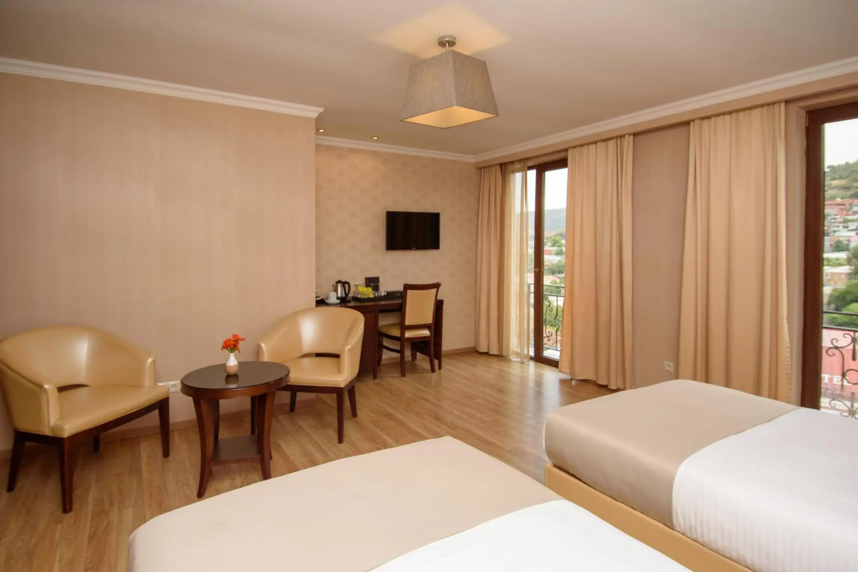 Twin Room with City View in KMM Hotel Twin Room with City View in KMM Hotel