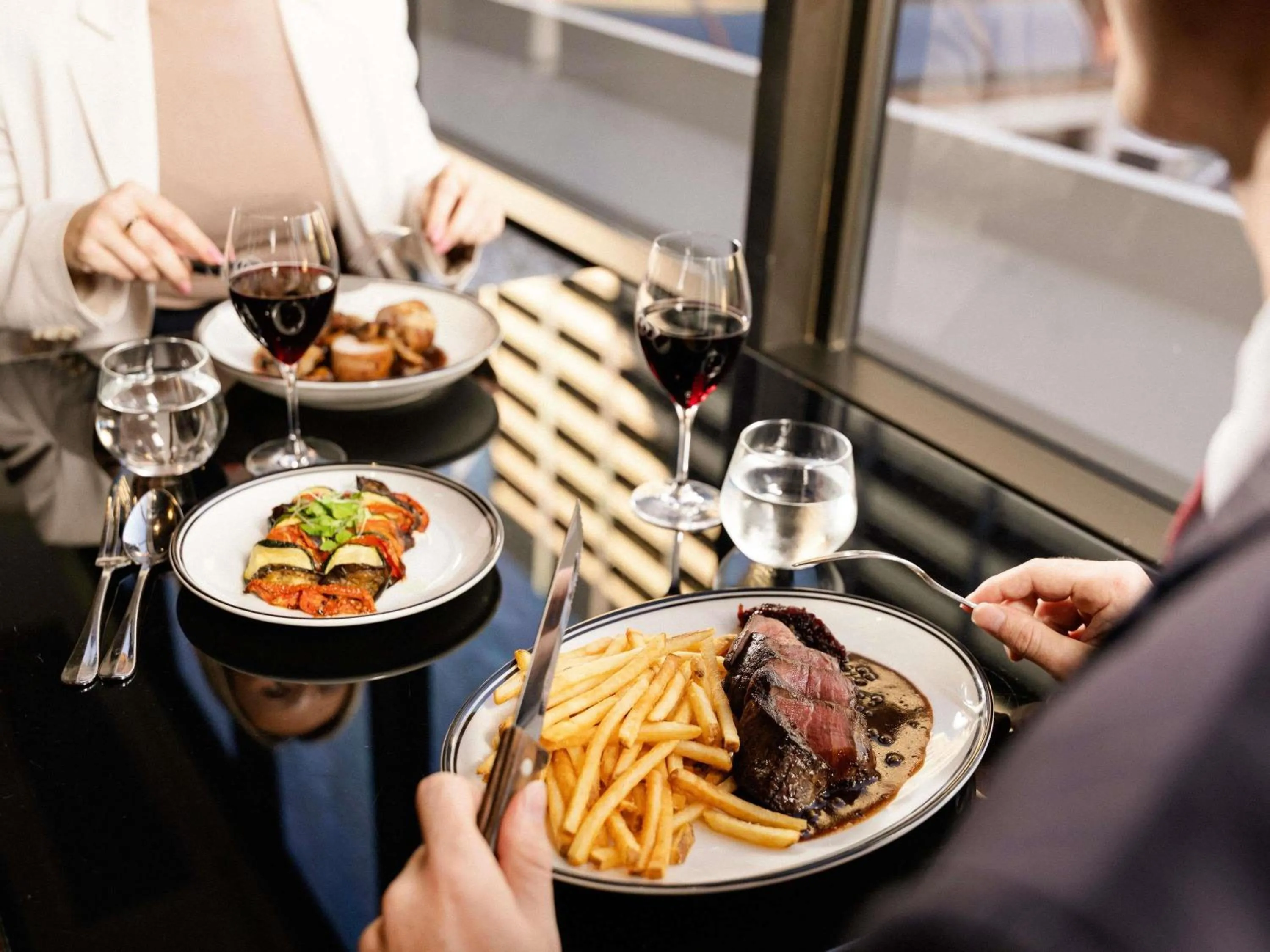 Restaurant/places to eat in Sofitel Brisbane Central