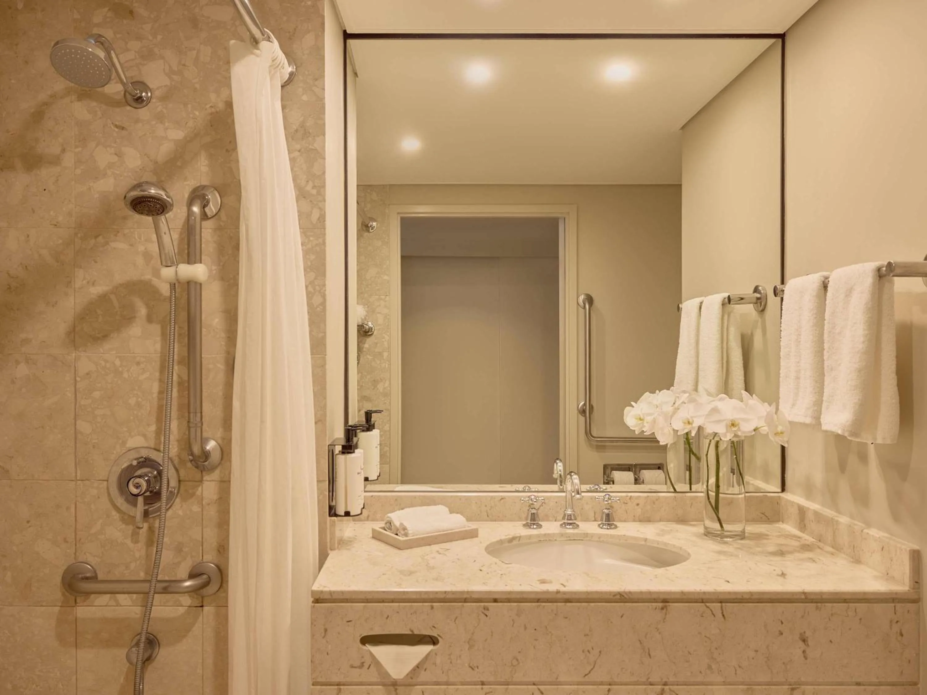 Bedroom in Sofitel Brisbane Central