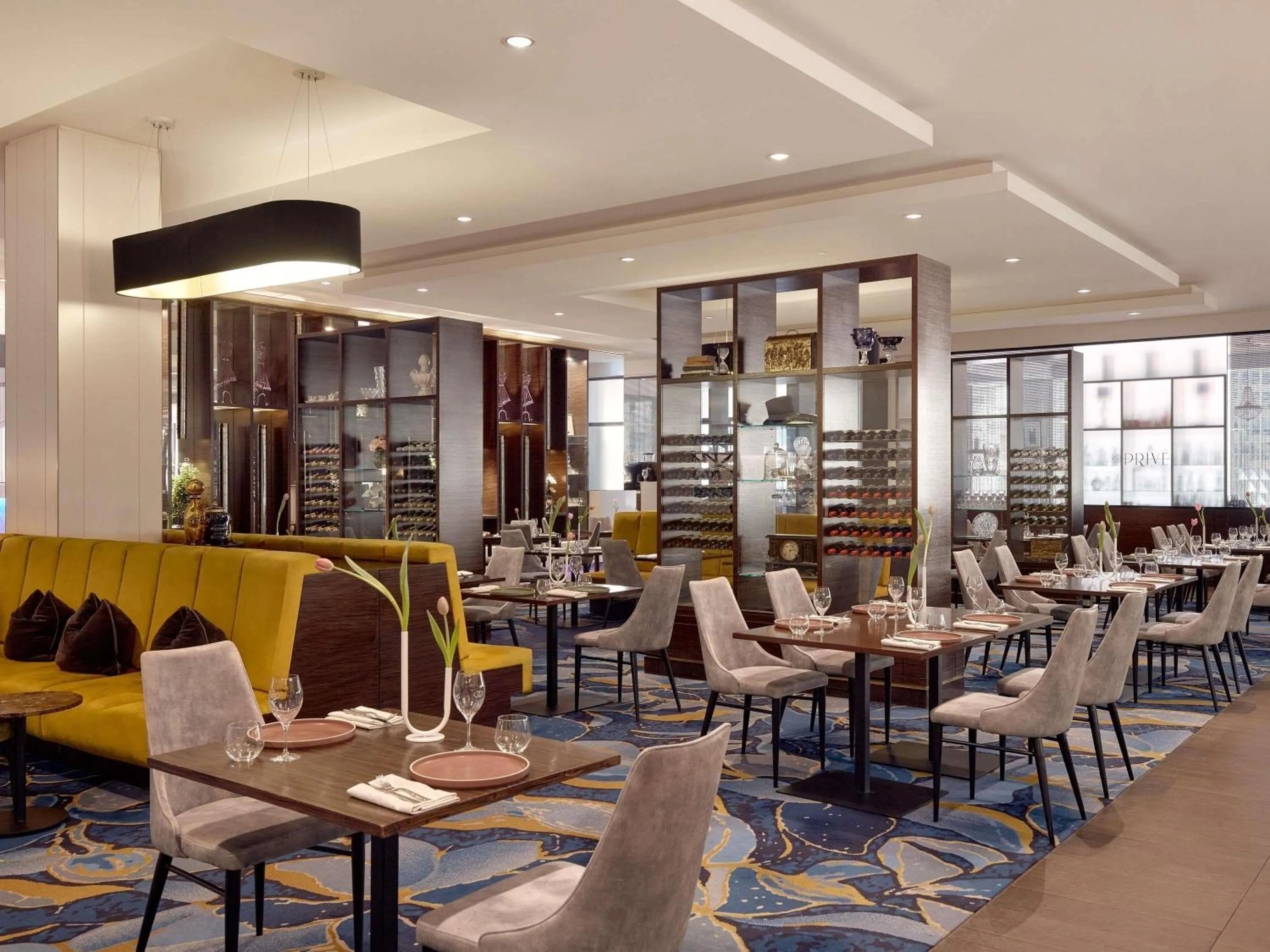 Restaurant/places to eat in Sofitel Brisbane Central