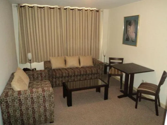 Dining area in Los Sauces Apart Hotel