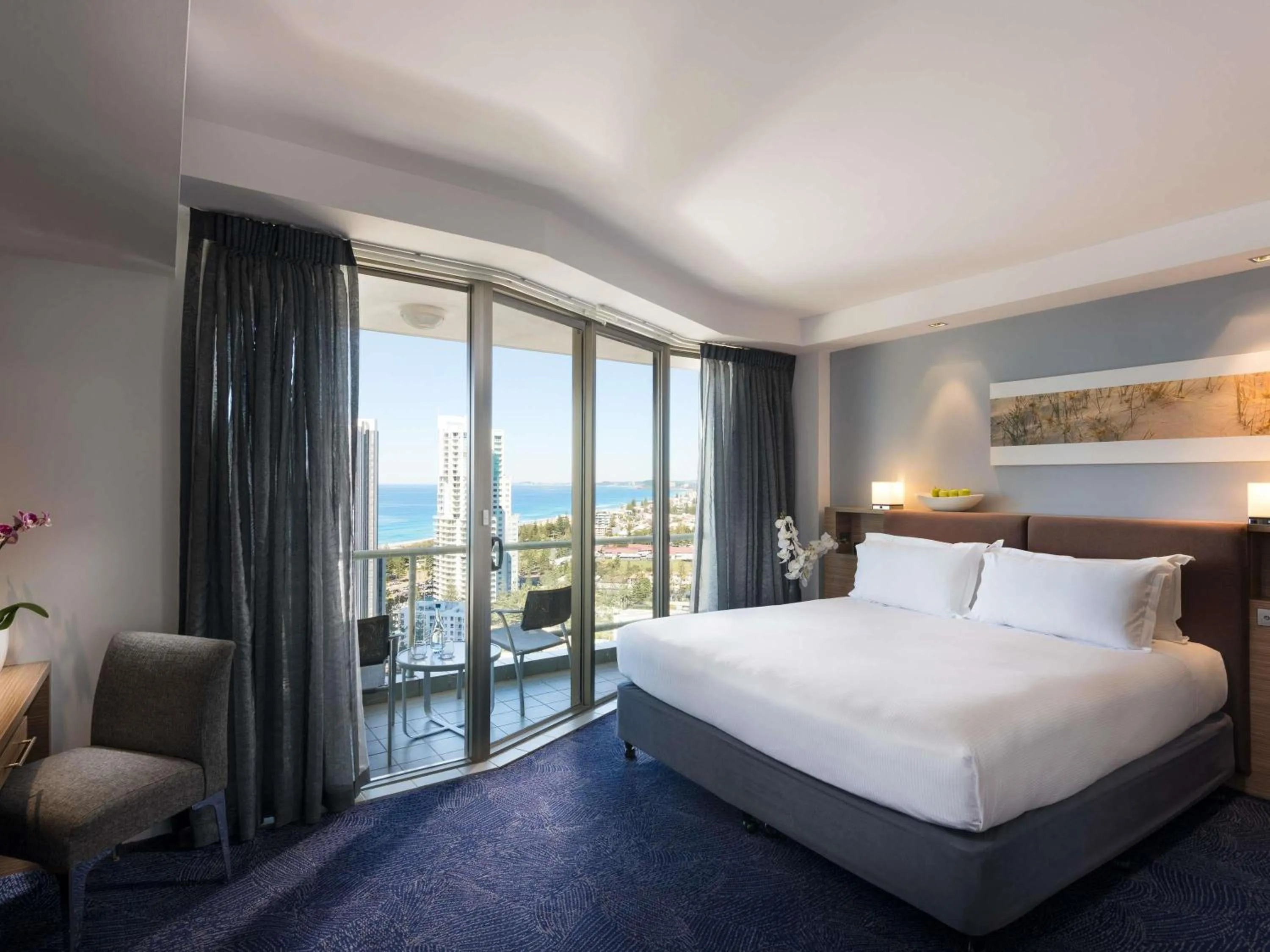 Bedroom, Bed in Sofitel Gold Coast Broadbeach