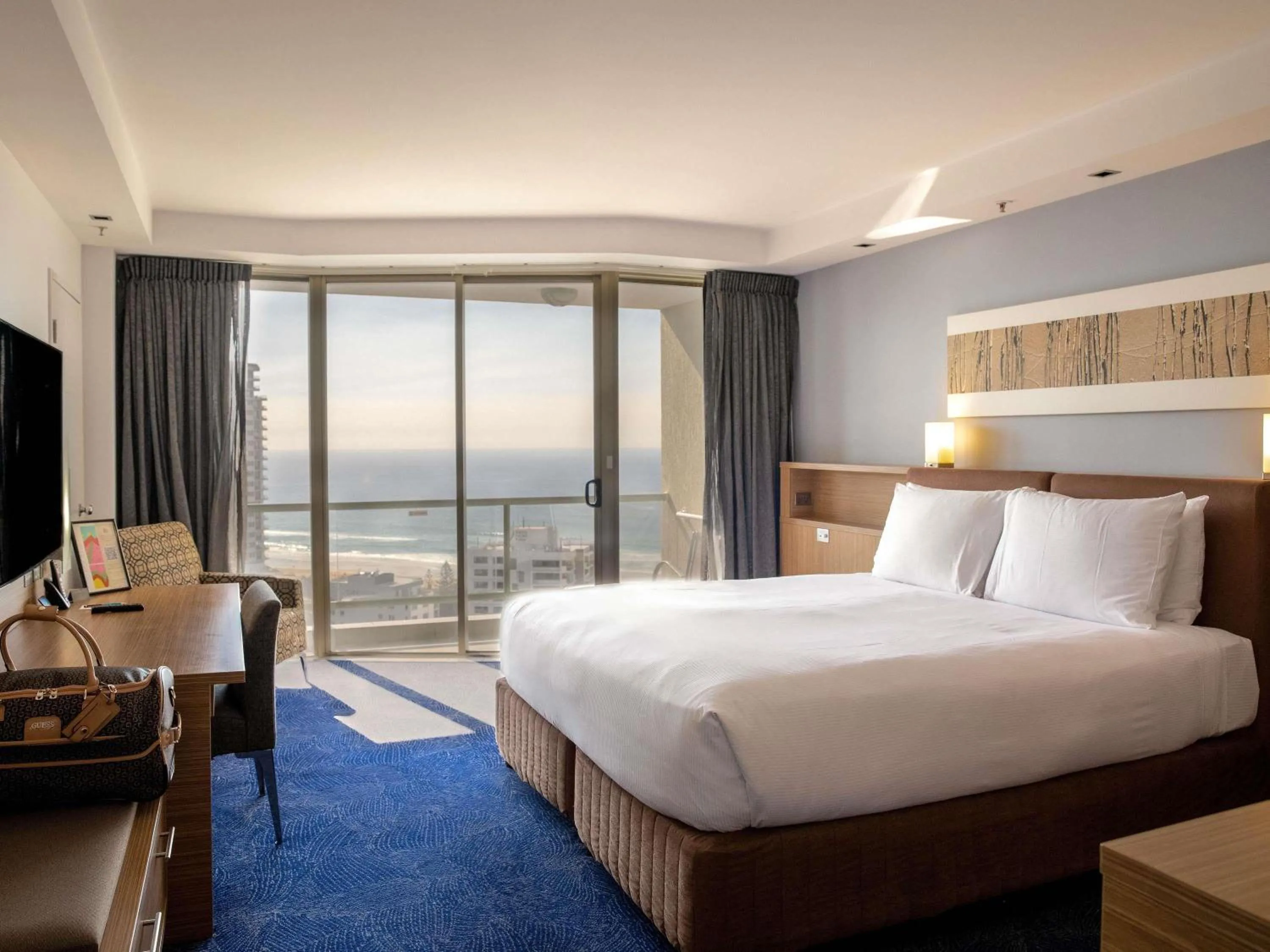 Bedroom, Bed in Sofitel Gold Coast Broadbeach
