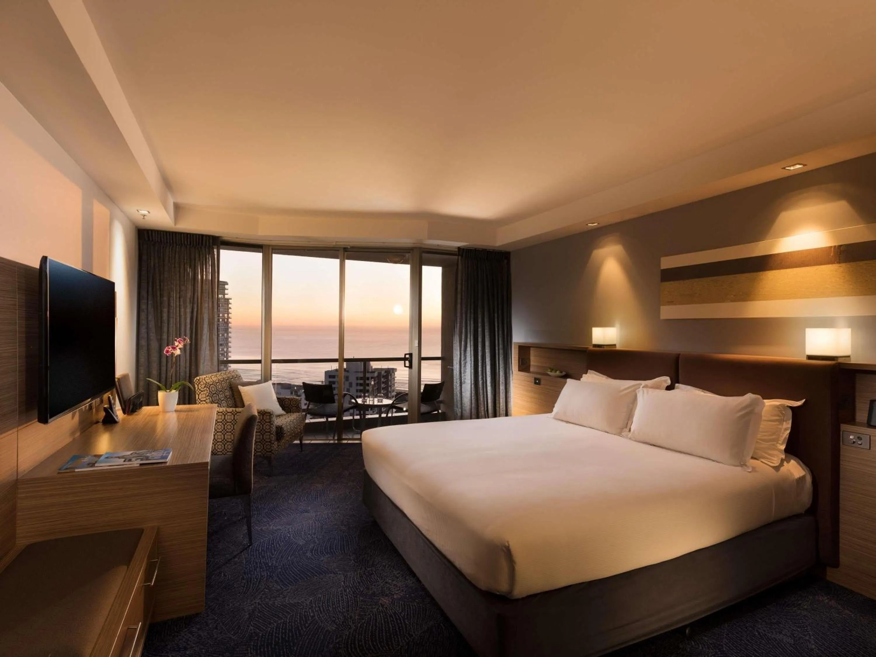 Bedroom, Bed in Sofitel Gold Coast Broadbeach