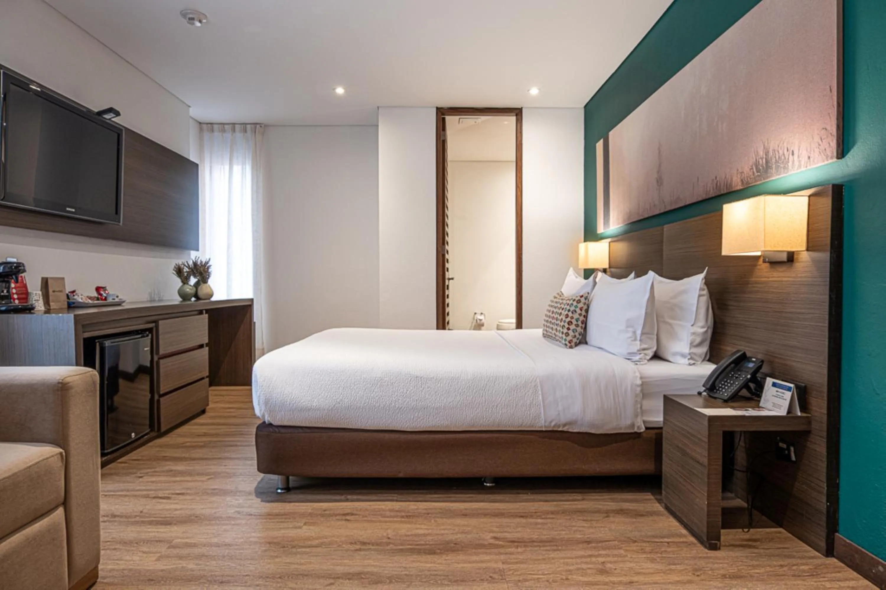 Bedroom, Bed in 84 DC Bogotá By OxoHotel