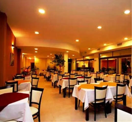 Restaurant/places to eat in Nuevo Mundo